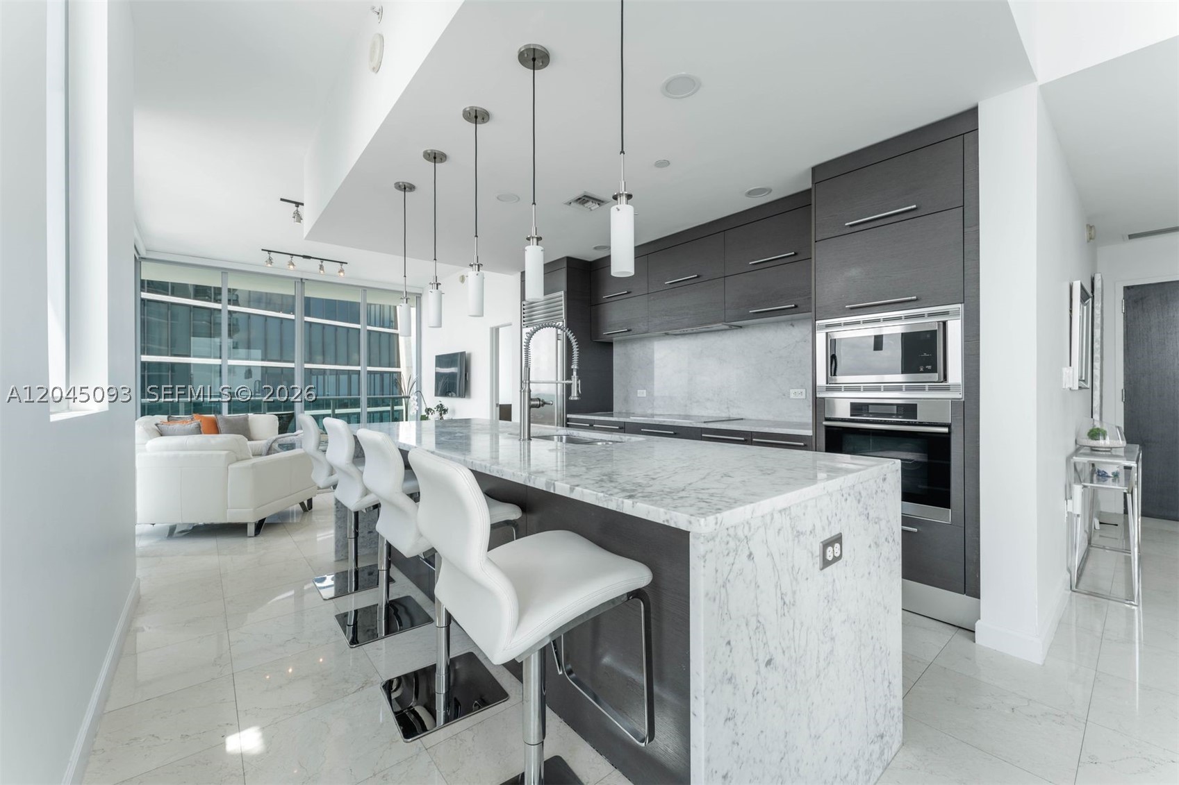 900 BISCAYNE BAY CONDO - Residential Lease