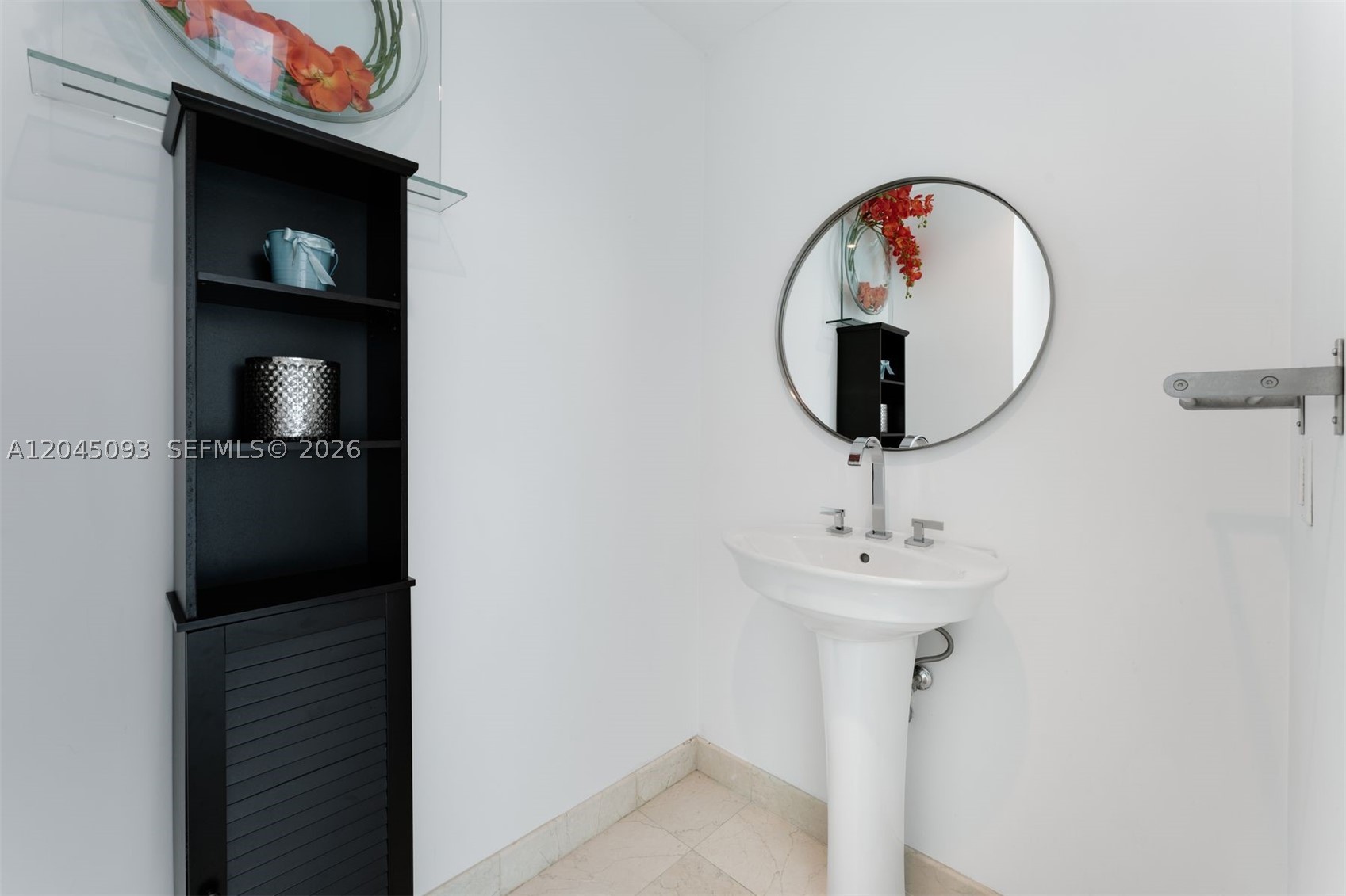 900 BISCAYNE BAY CONDO - Residential Lease