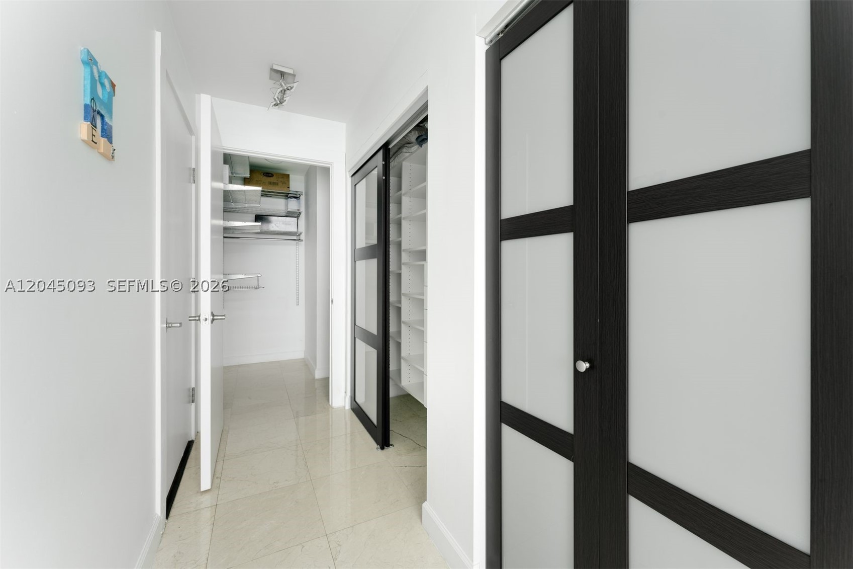 900 BISCAYNE BAY CONDO - Residential Lease