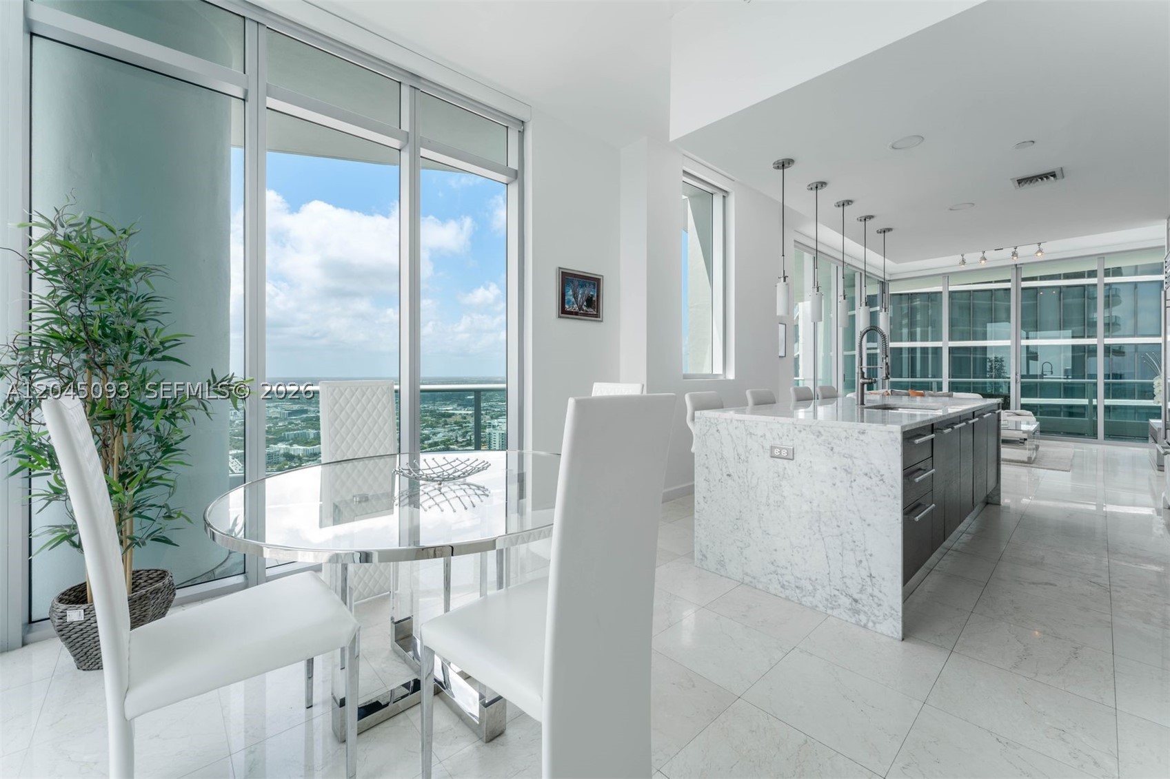 900 BISCAYNE BAY CONDO - Residential Lease