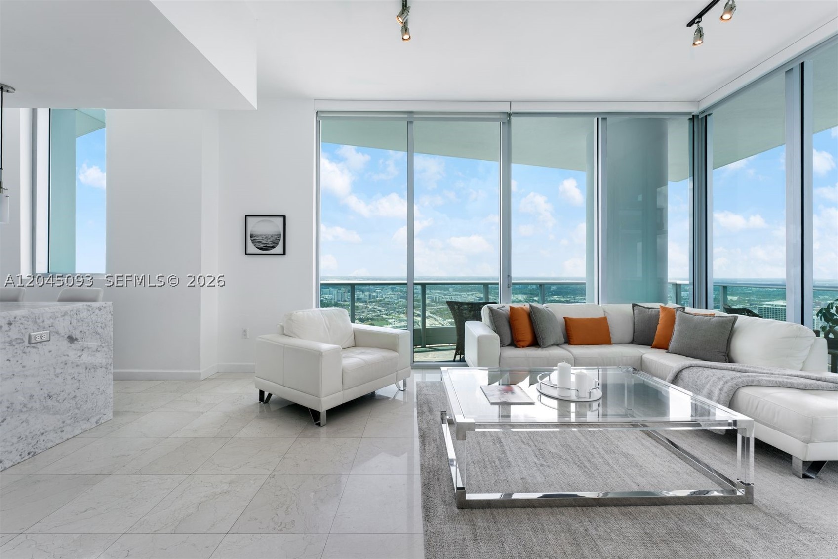 900 BISCAYNE BAY CONDO - Residential Lease