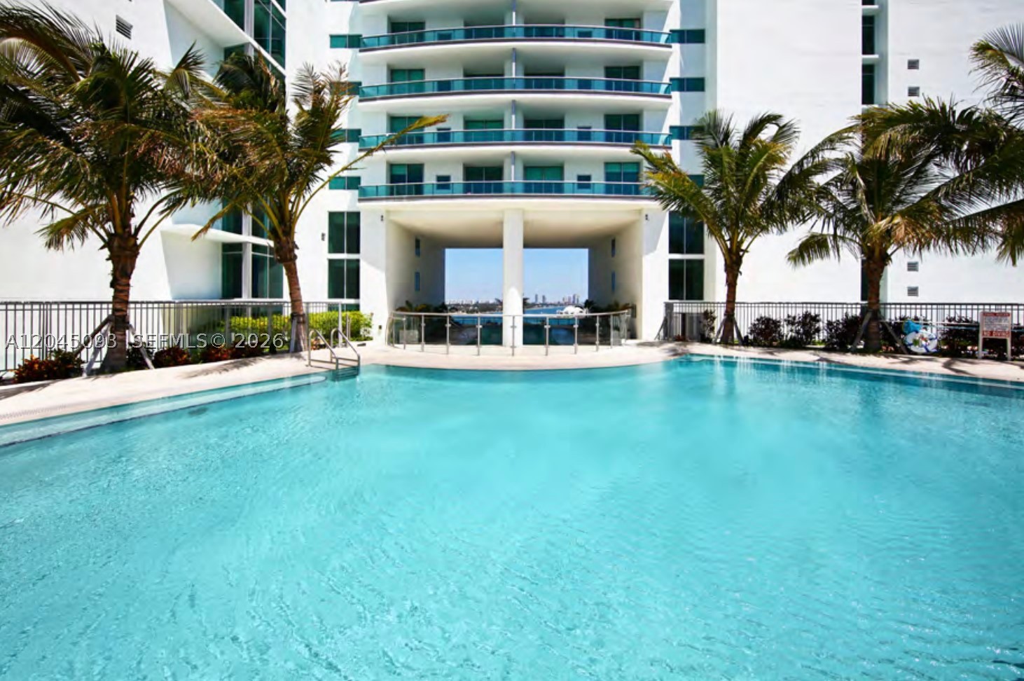 900 BISCAYNE BAY CONDO - Residential Lease