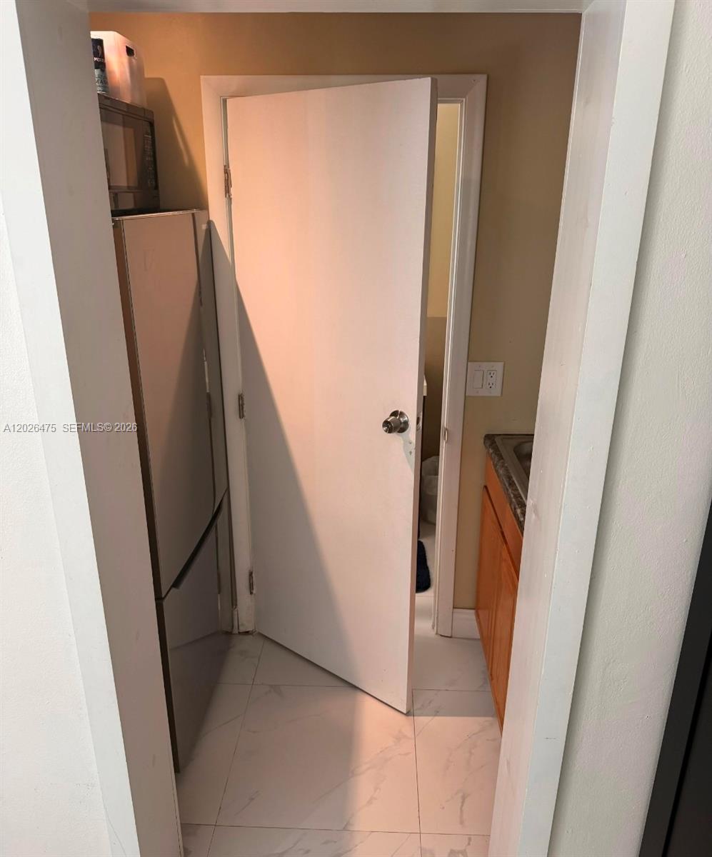 BERKELEY MANOR SEC 2 - Residential Lease