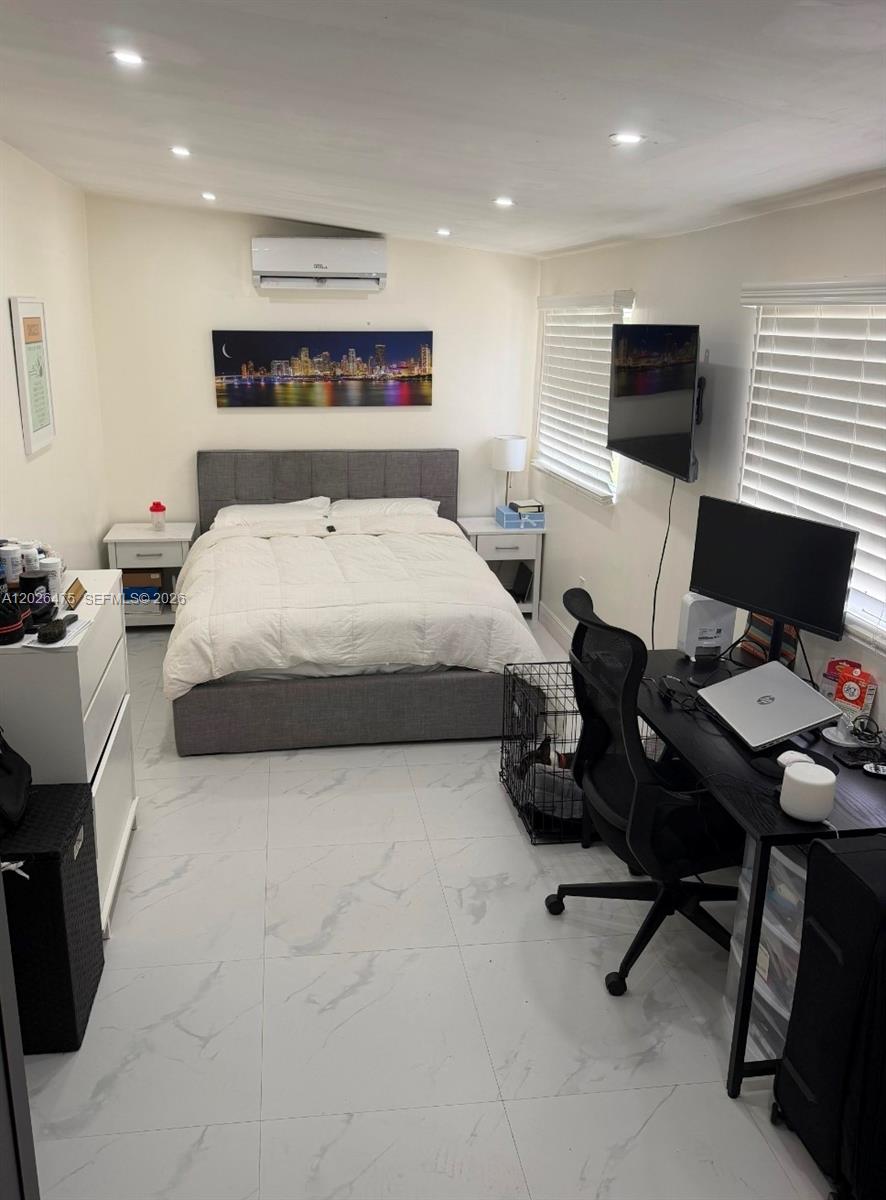 BERKELEY MANOR SEC 2 - Residential Lease