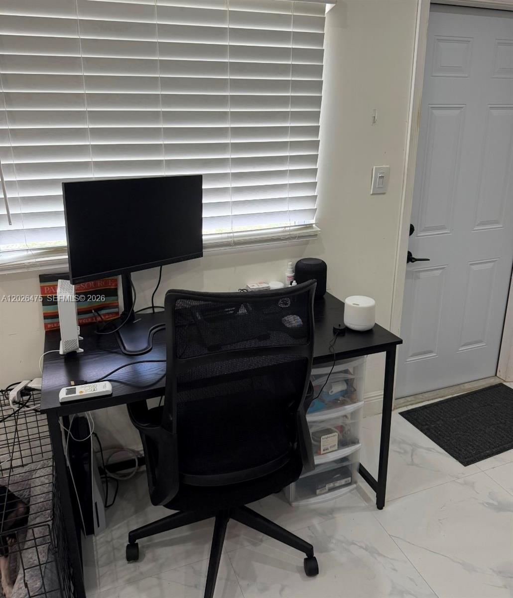 BERKELEY MANOR SEC 2 - Residential Lease