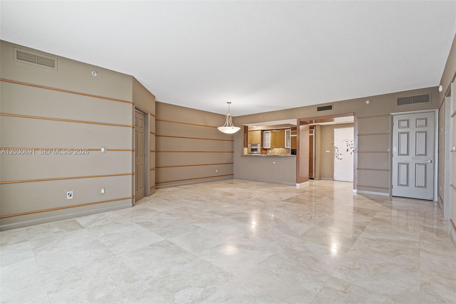 PORT CONDO - Residential