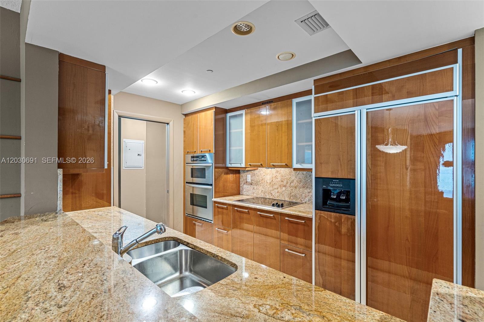 PORT CONDO - Residential