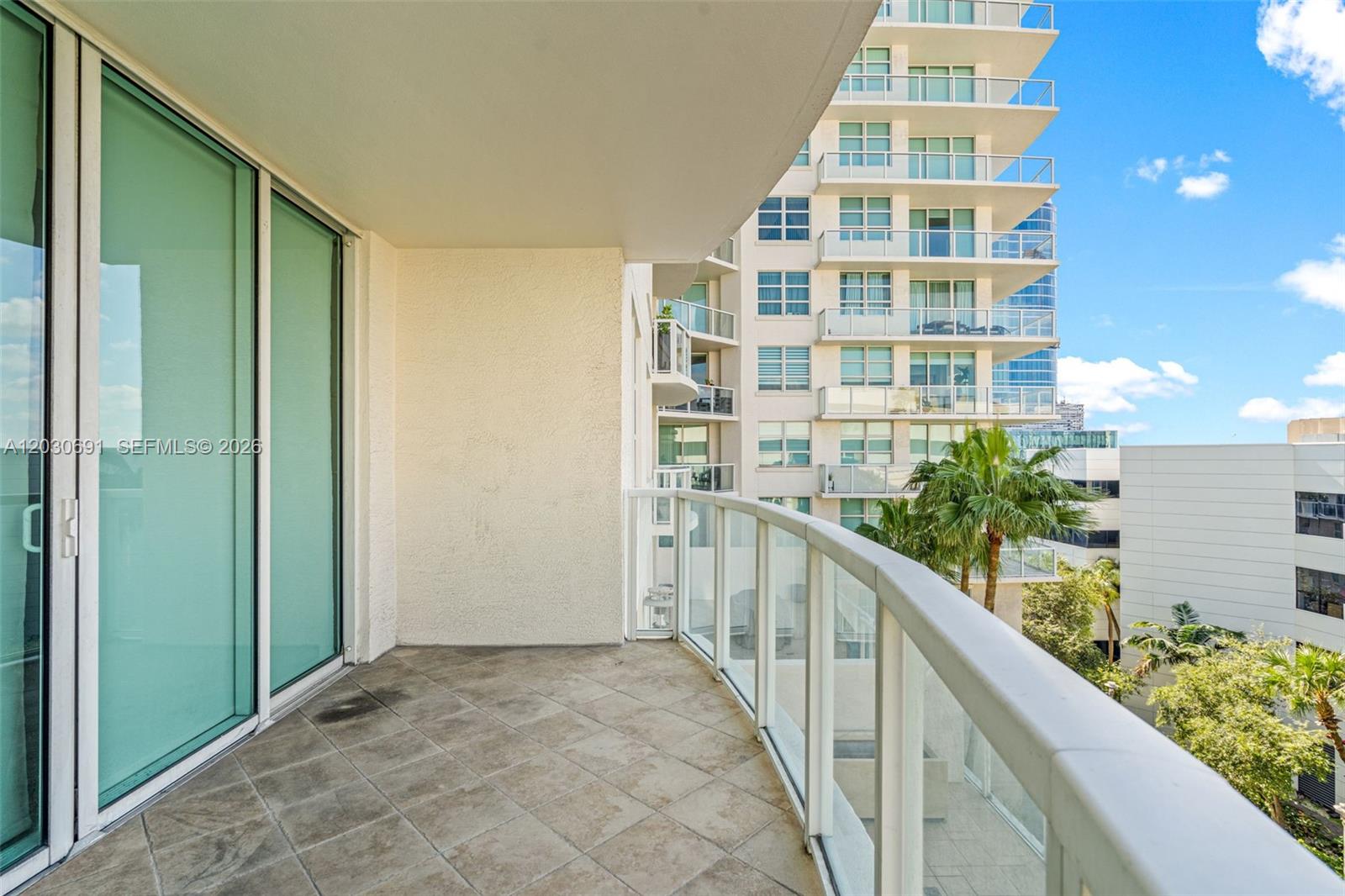 PORT CONDO - Residential