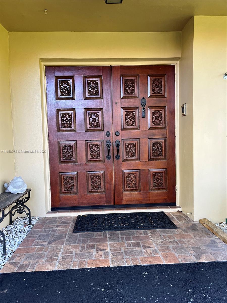 NOVA HILLS CONDOMINIUM 4 - Residential