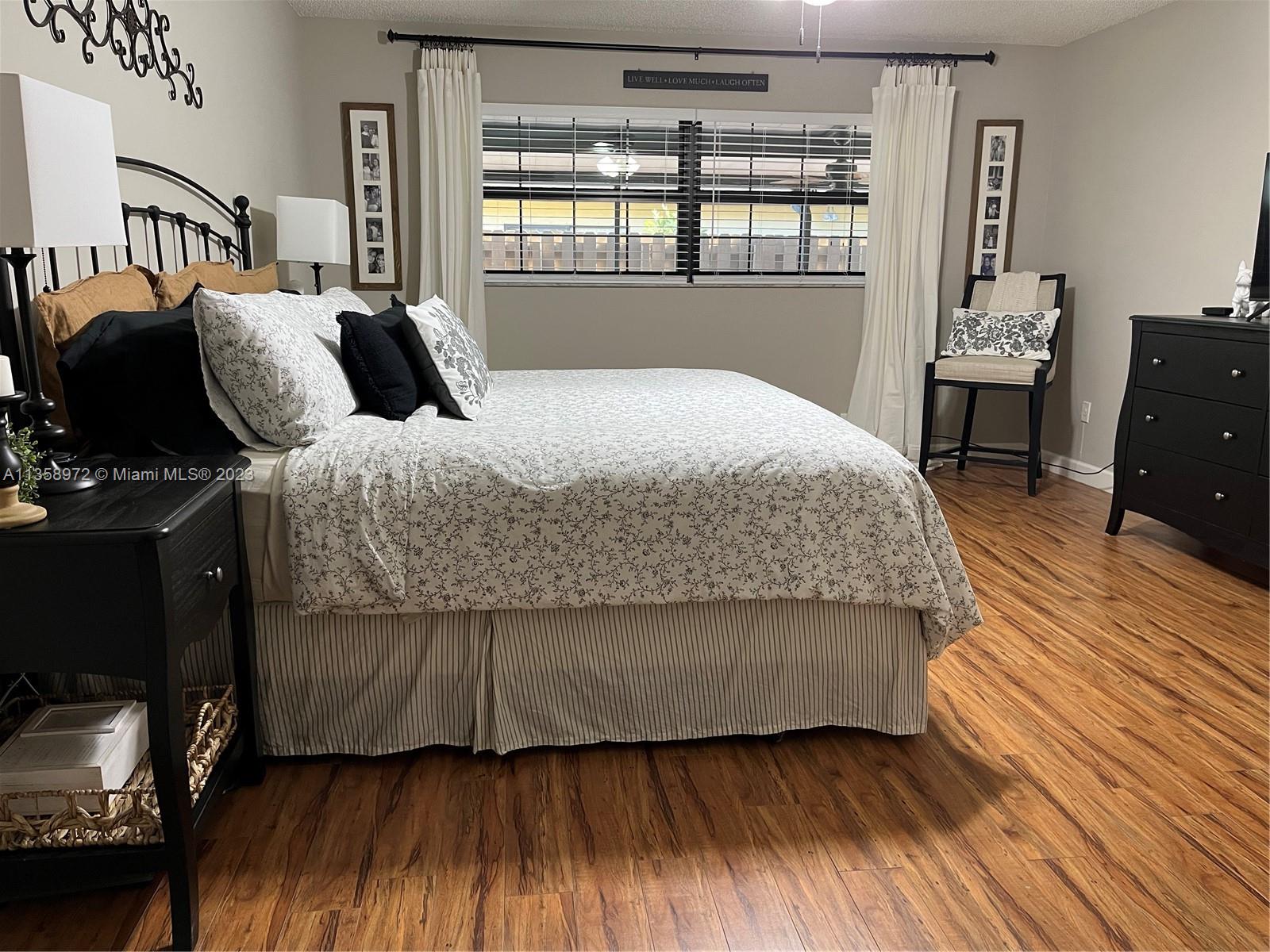 NOVA HILLS CONDOMINIUM 4 - Residential