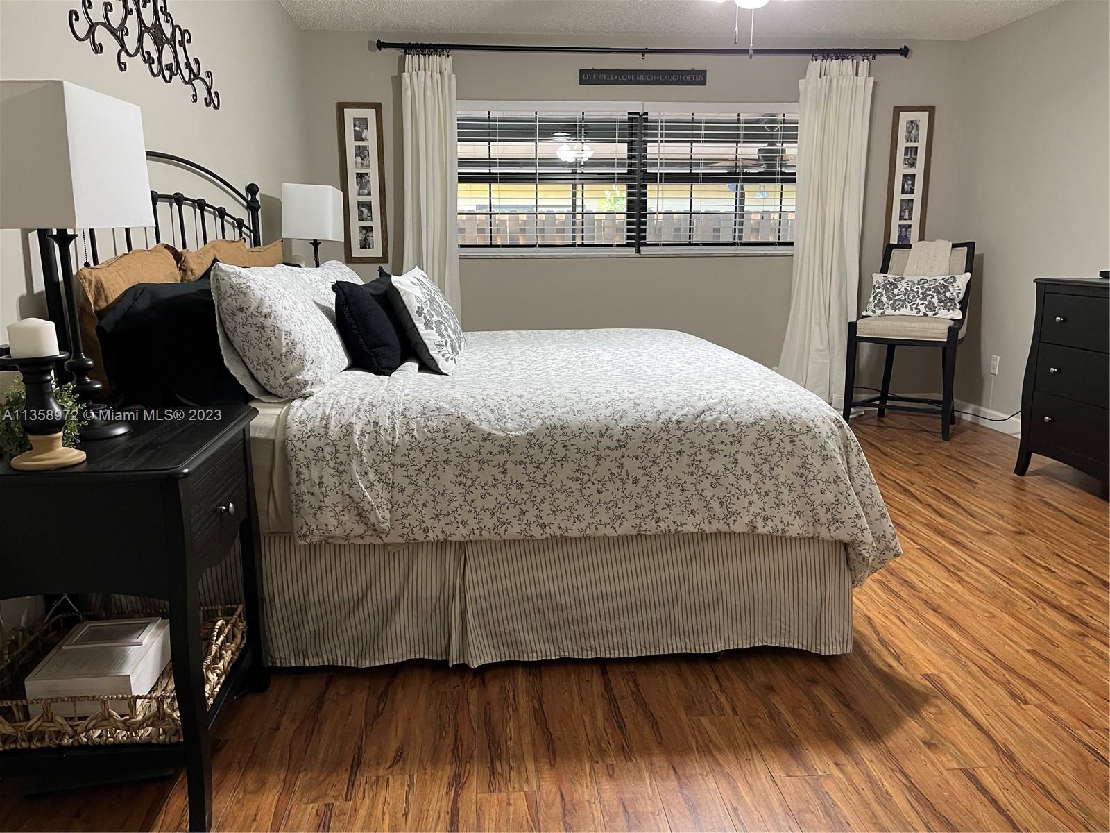 NOVA HILLS CONDOMINIUM 4 - Residential