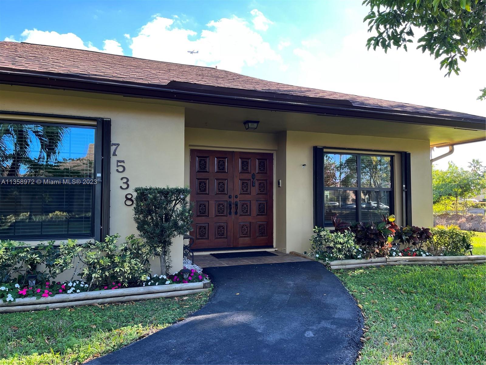 STUNNING!*Nova Hills Villas*Davie~3BED/2BA*1-Story~End unit w/canal view from dining room.Remodeled Granite kitchen,Accordian hurricane shutters & Impact windows & sliders. 2017 A/C, 2015 kitchen appliances w/New 2022 Refrigerator, 2023 water heater,Freshly painted w/designer colors. Brand new Primary Suite Bathrm,Walk~in closet w/ Attic fully decked w/massive storage space & pull down ladder for easy access. Vaulted ceilings, spacious rooms, open concept. Split floor~plan offers ambiance of a "single family home" in a villa. Amenities inc. Tiki hut bar~be~que area & unique heated "heart shaped" community pool. Minutes to brand new NSU hospital, colleges, highways,dining, malls and airport! No lease 3 yrs.