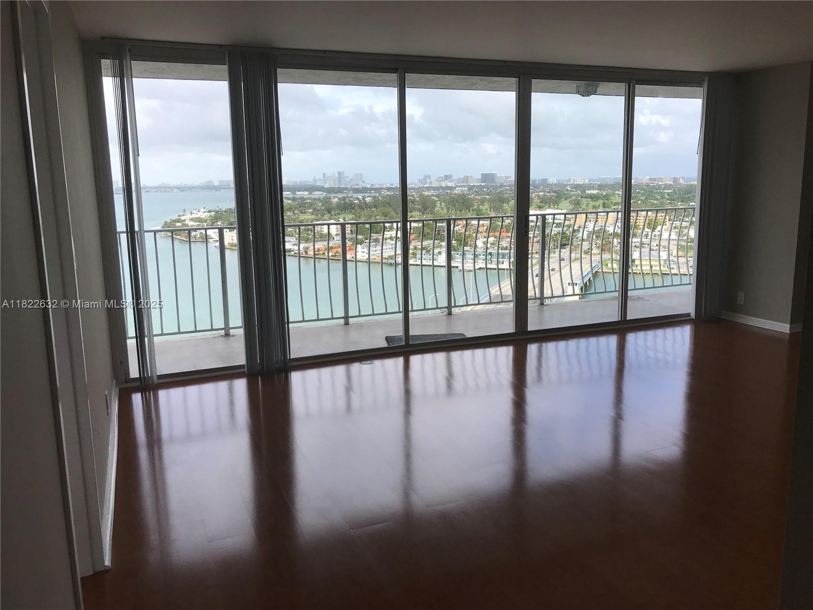 THE GRANDVIEW PALACE COND - Residential