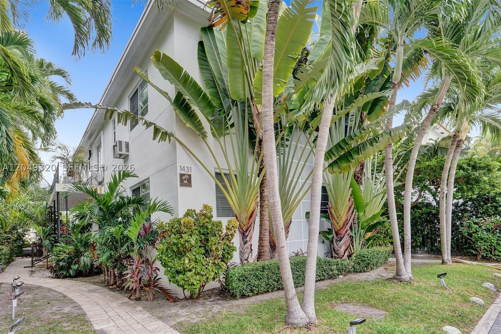 LINCOLN TERRACE SUB - Residential Lease