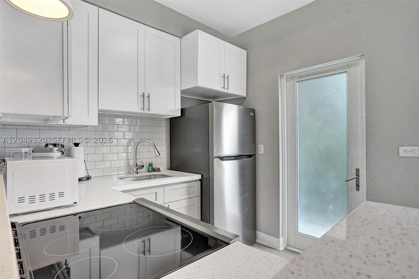 LINCOLN TERRACE SUB - Residential Lease