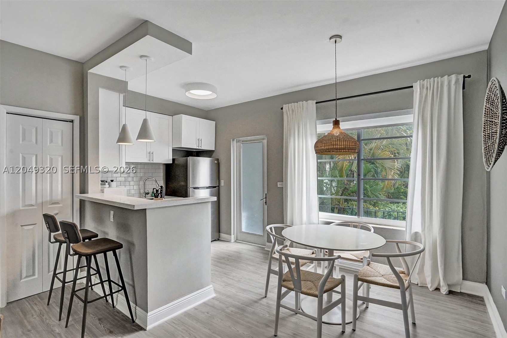 LINCOLN TERRACE SUB - Residential Lease