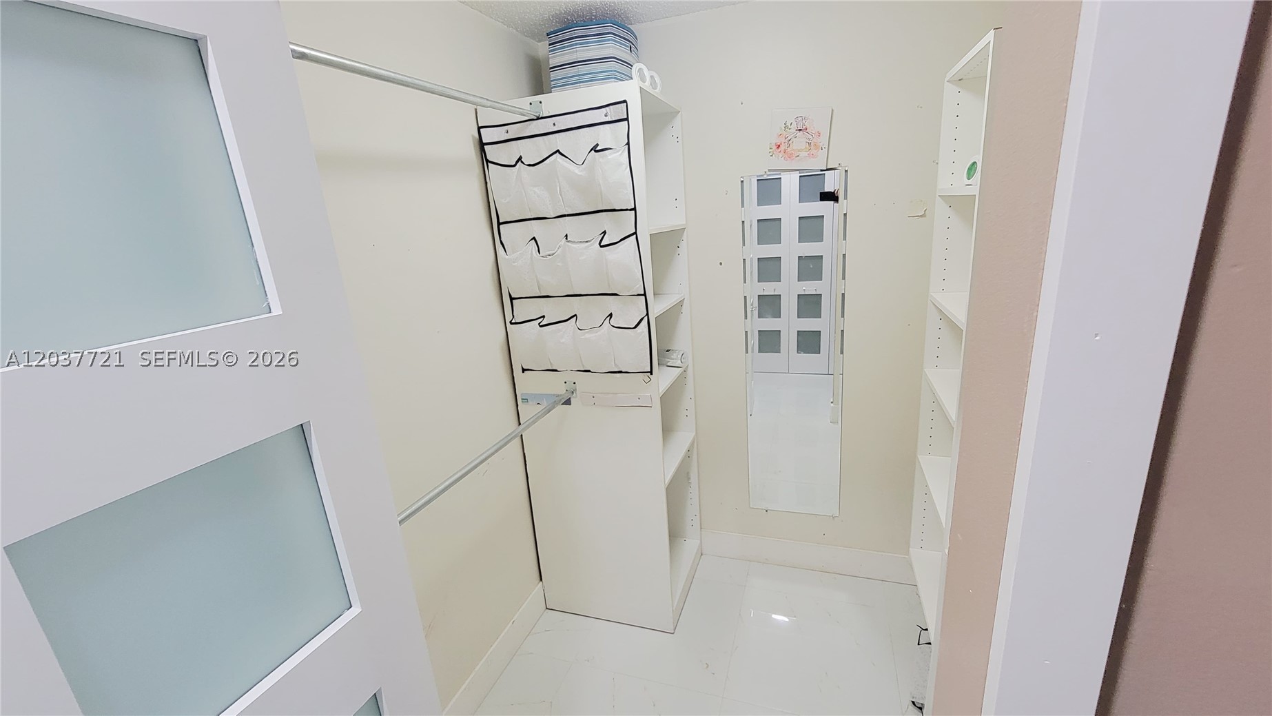 LANDINGS - Residential