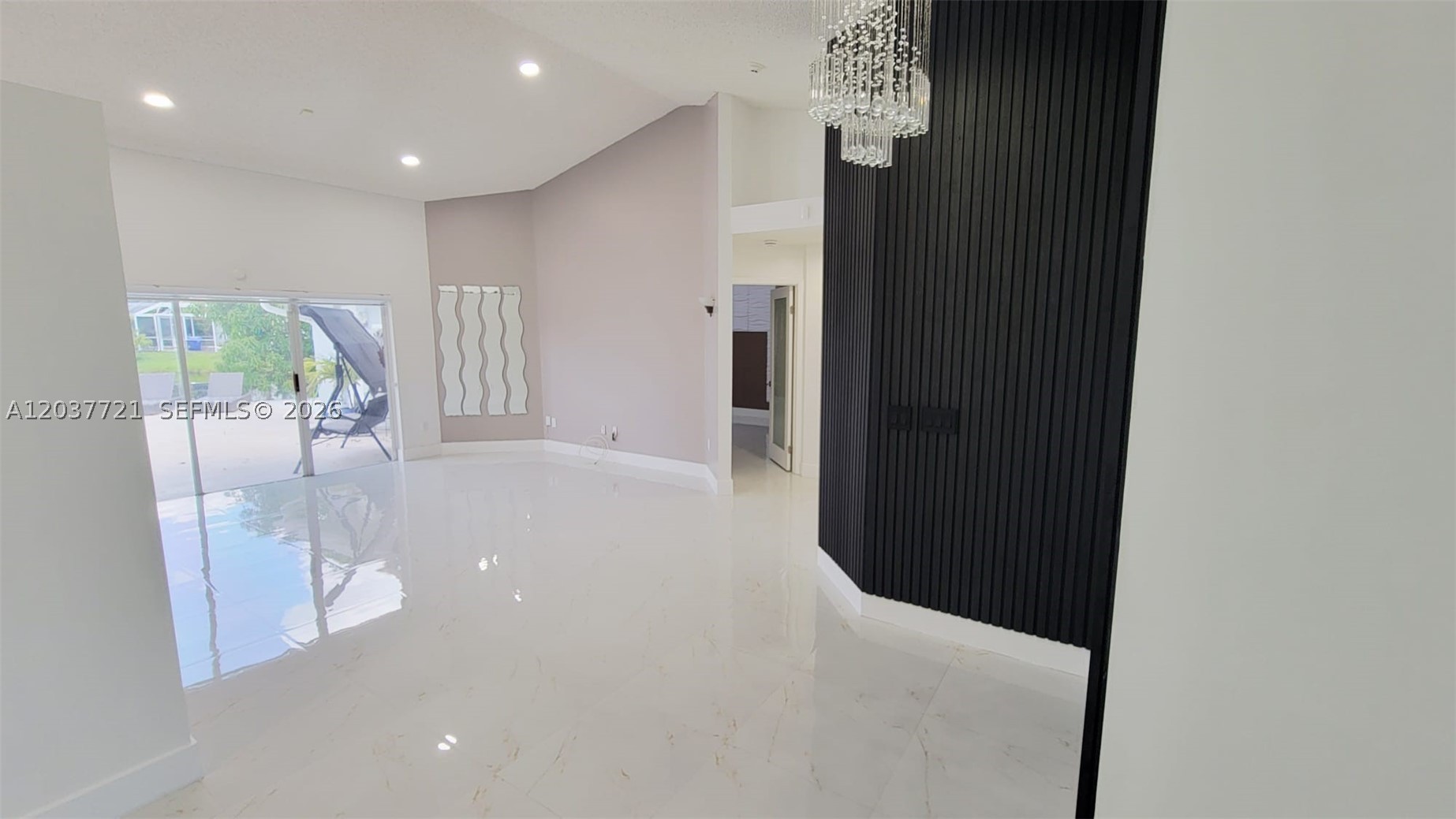 LANDINGS - Residential