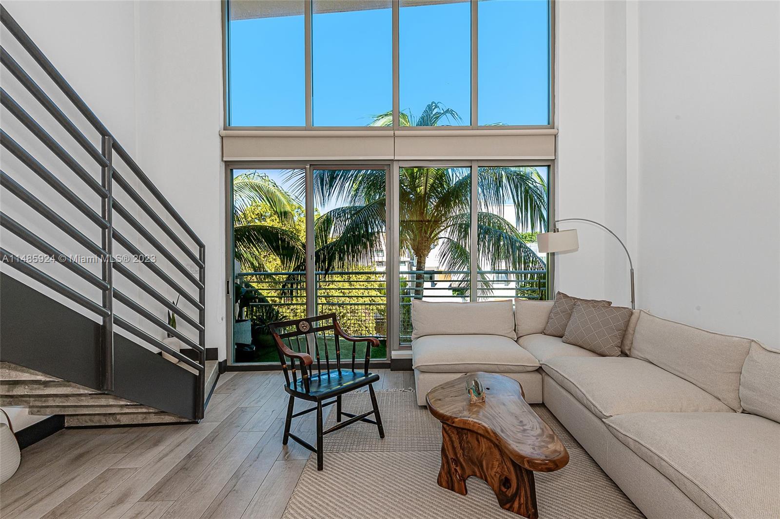 ABSOLUT CONDO - Residential