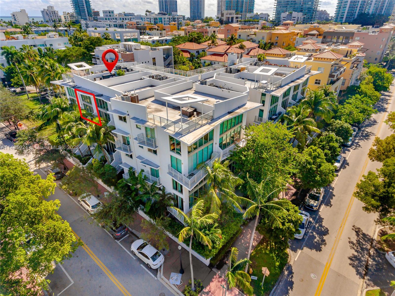 ABSOLUT CONDO - Residential