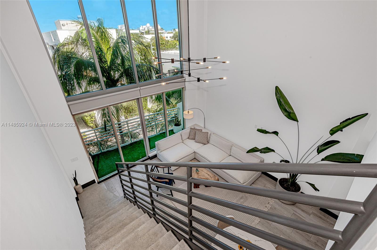 ABSOLUT CONDO - Residential
