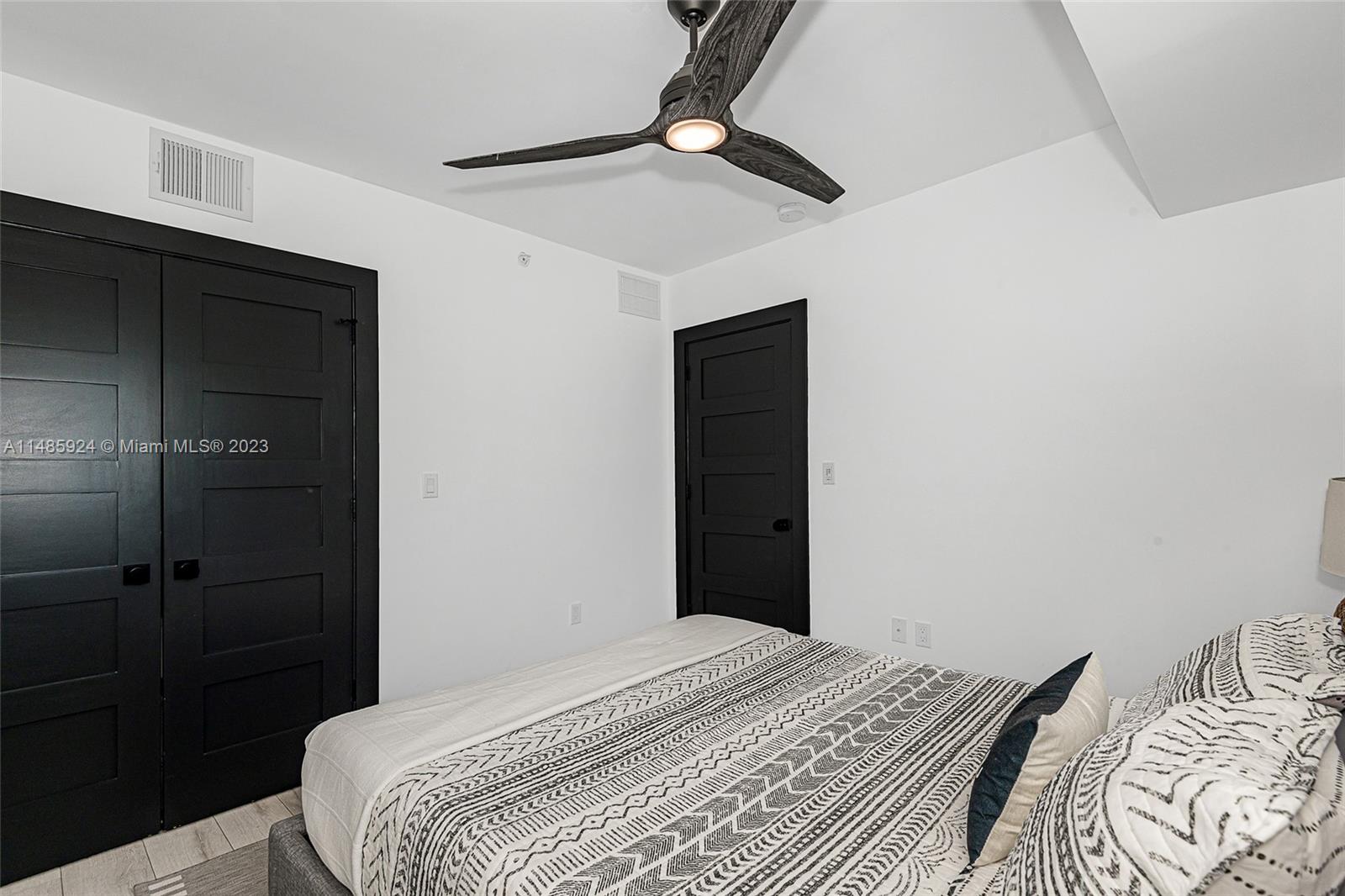 ABSOLUT CONDO - Residential