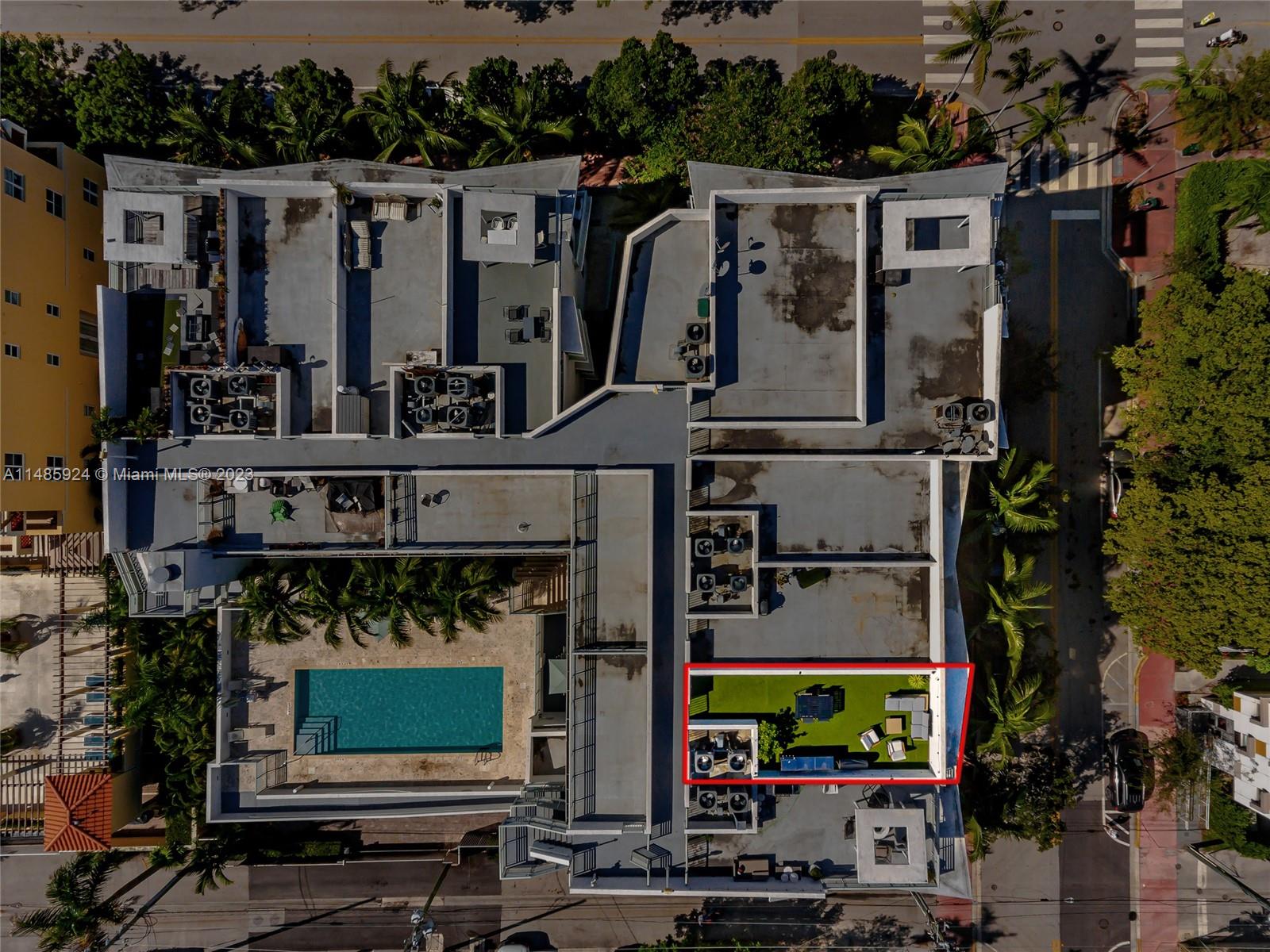 ABSOLUT CONDO - Residential