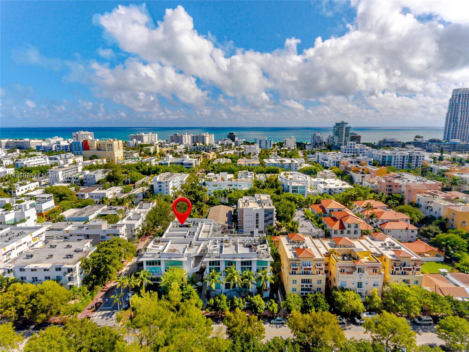 ABSOLUT CONDO - Residential