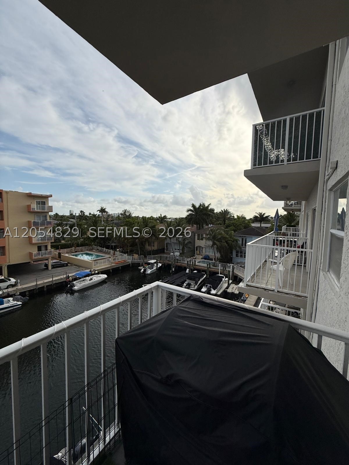 VENICE ISLE CONDO - Residential