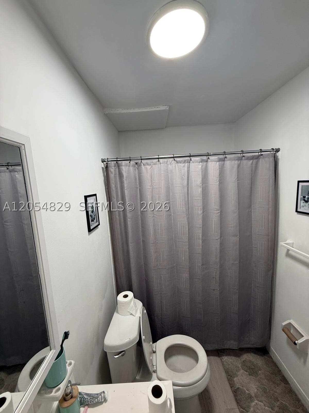 VENICE ISLE CONDO - Residential