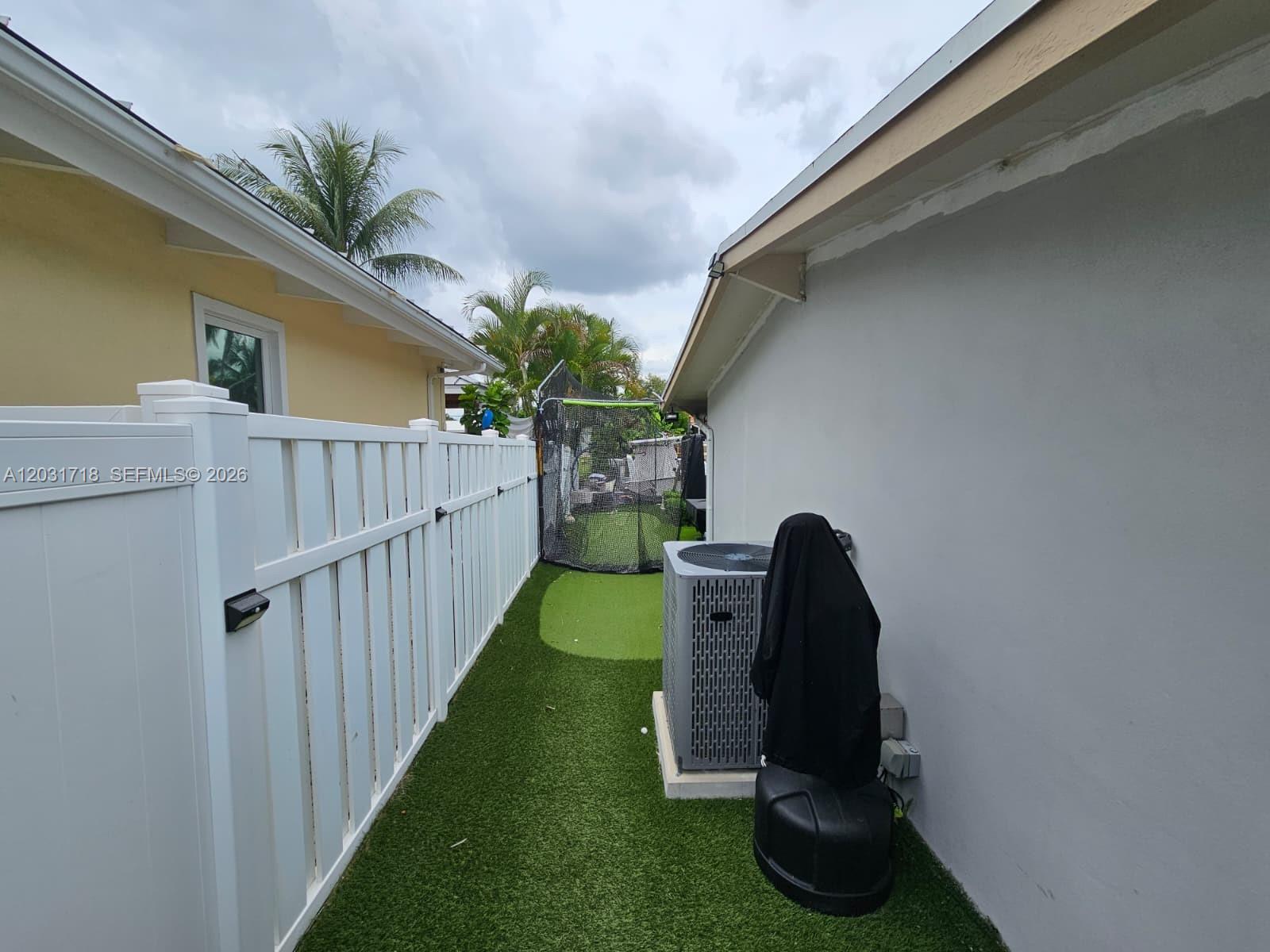 LAUDERDALE ISLES NO 2 - Residential