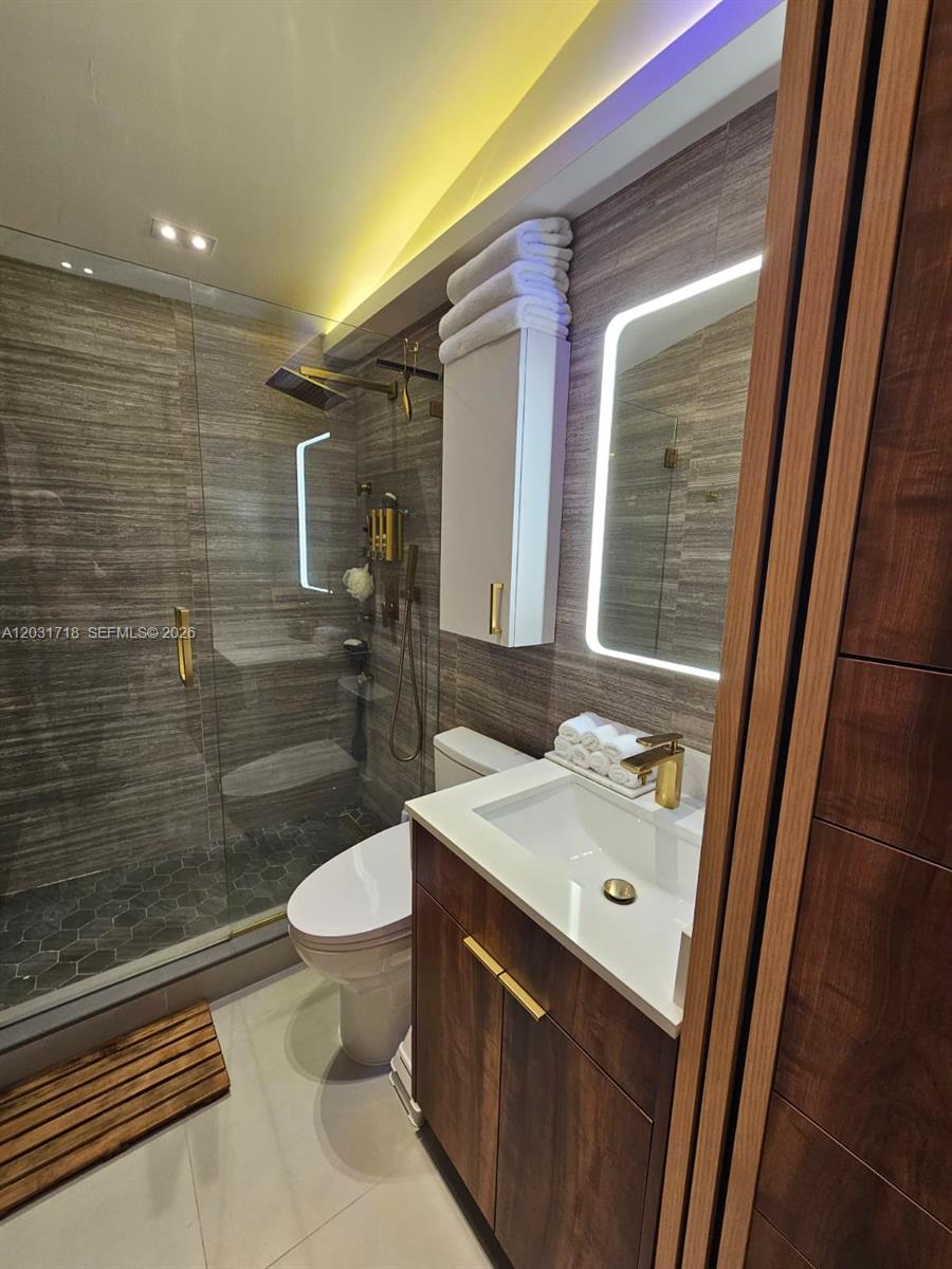 LAUDERDALE ISLES NO 2 - Residential