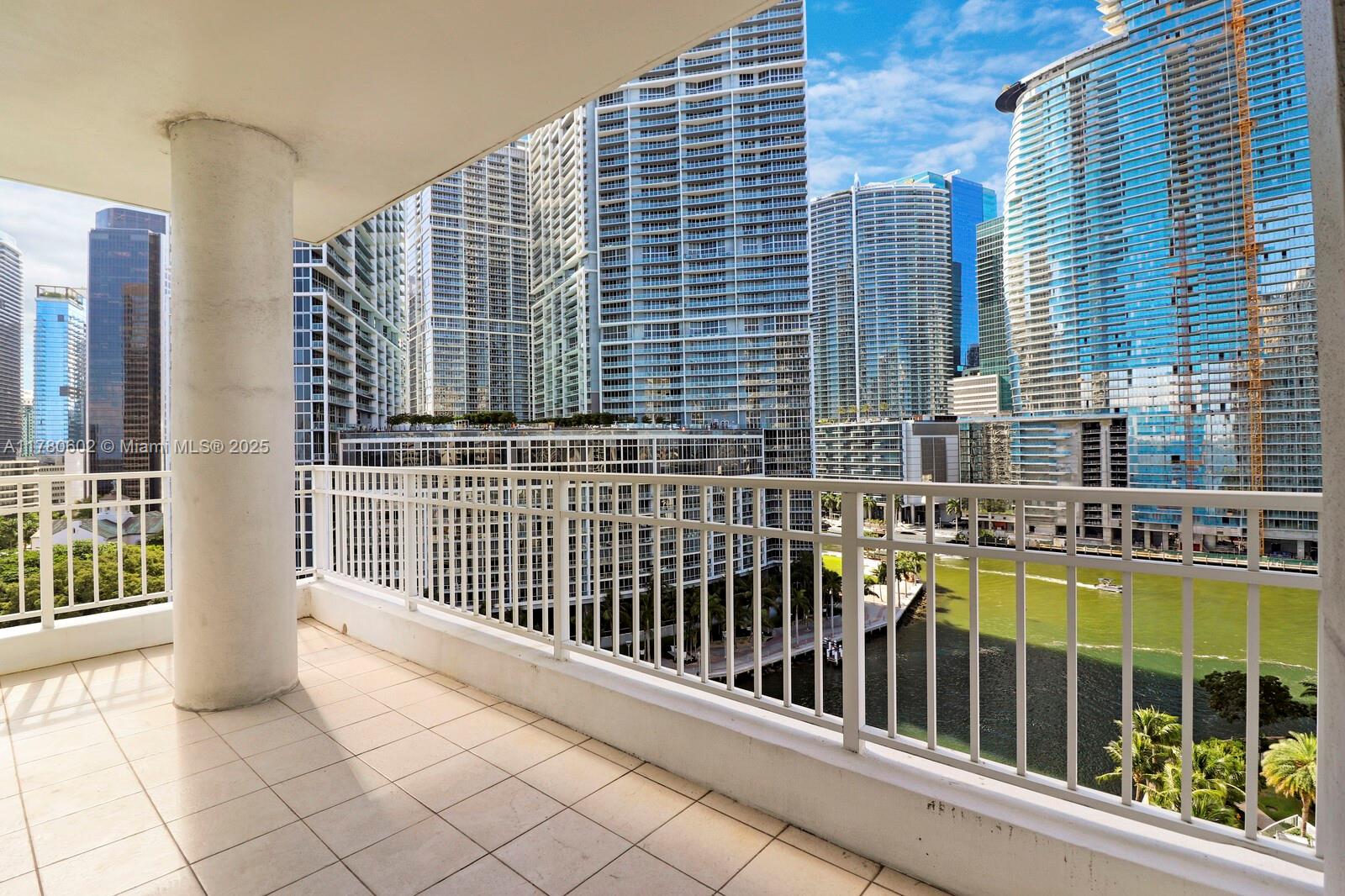 COURTS BRICKELL KEY CONDO - Residential Lease
