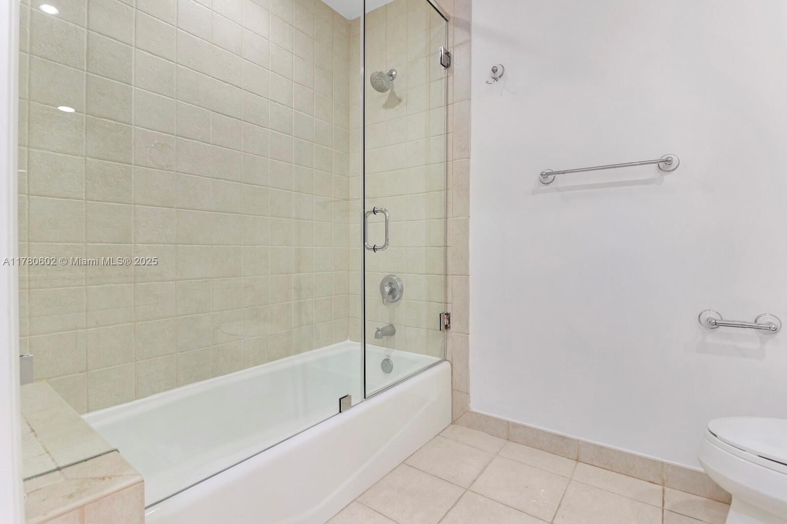 COURTS BRICKELL KEY CONDO - Residential Lease
