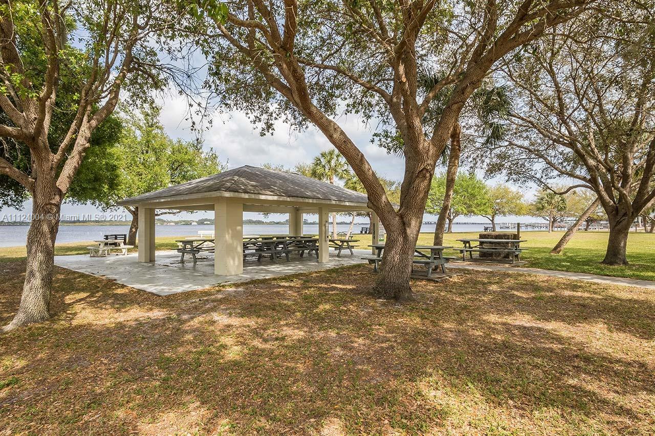 Port Charlotte 56 - Land