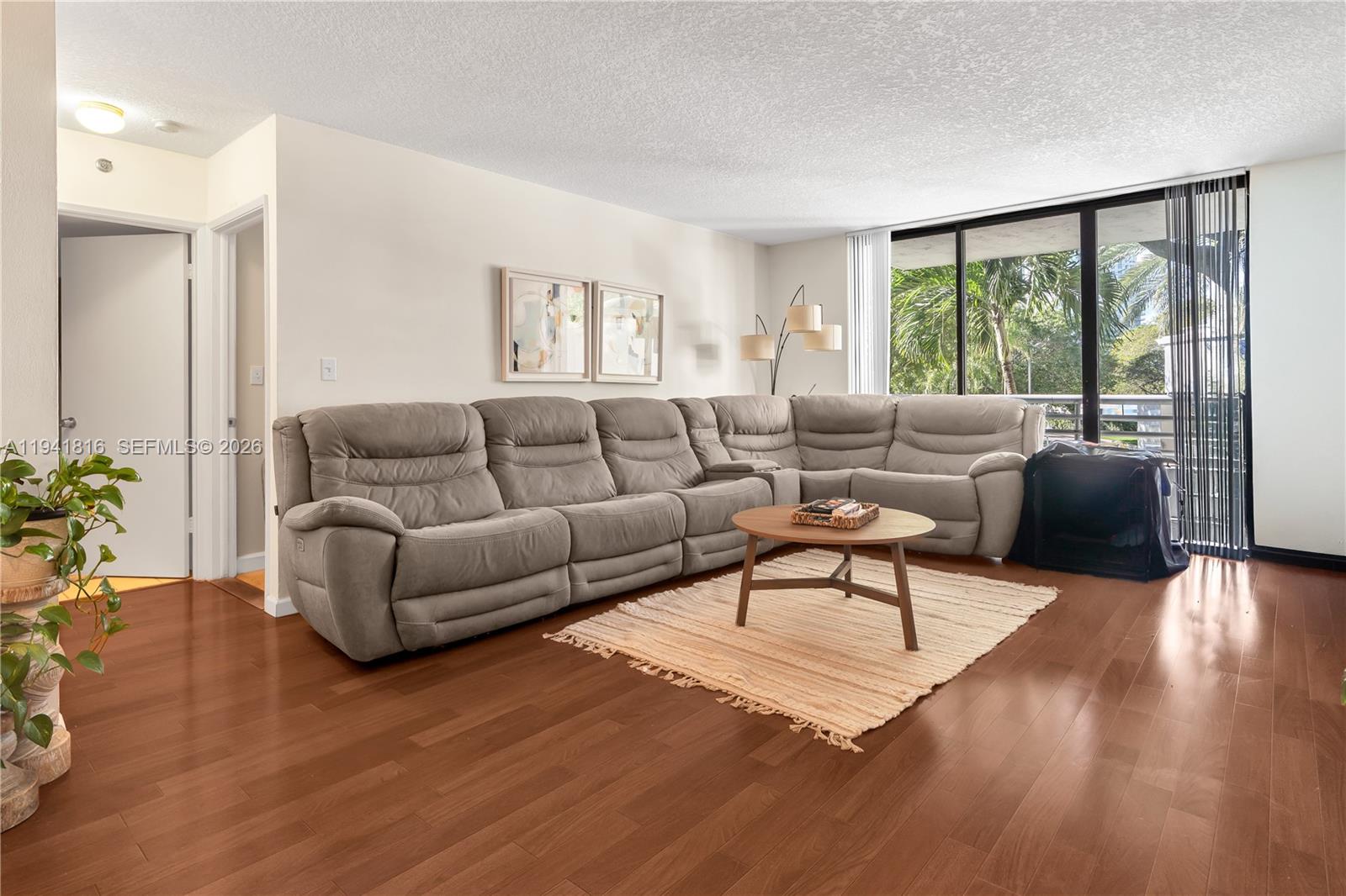 PARC CENTRAL AVENTURA EAS - Residential
