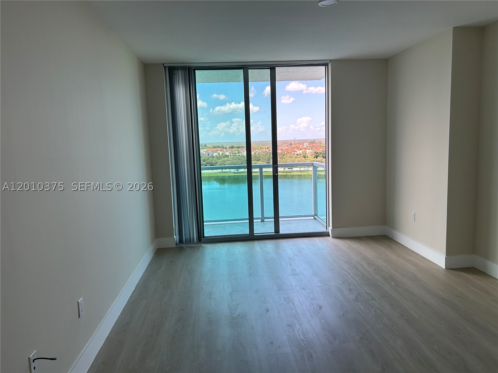 TAO SAWGRASS CONDOMINIUM - Residential