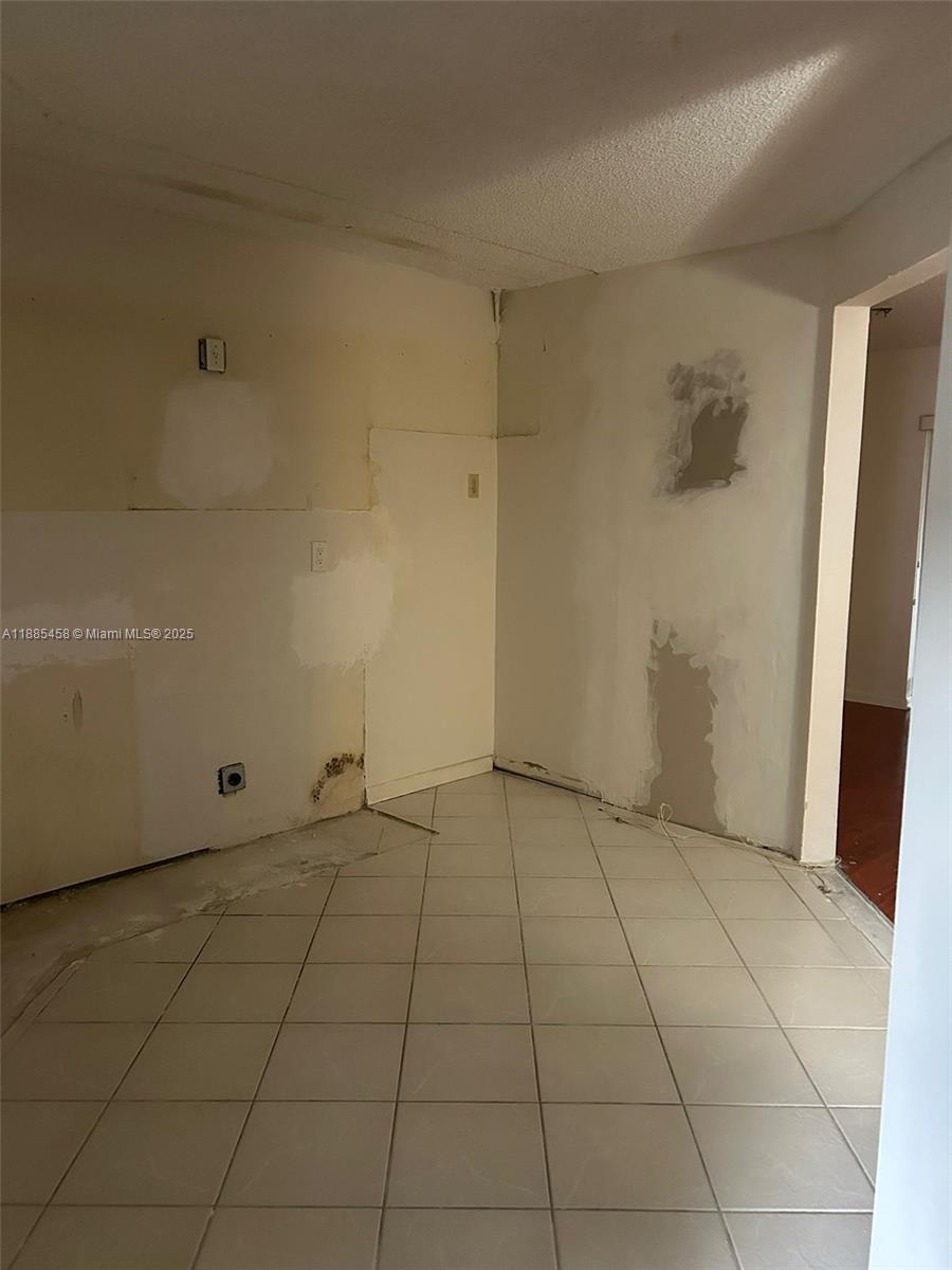 PLANTATION CLUB C CONDO - Residential