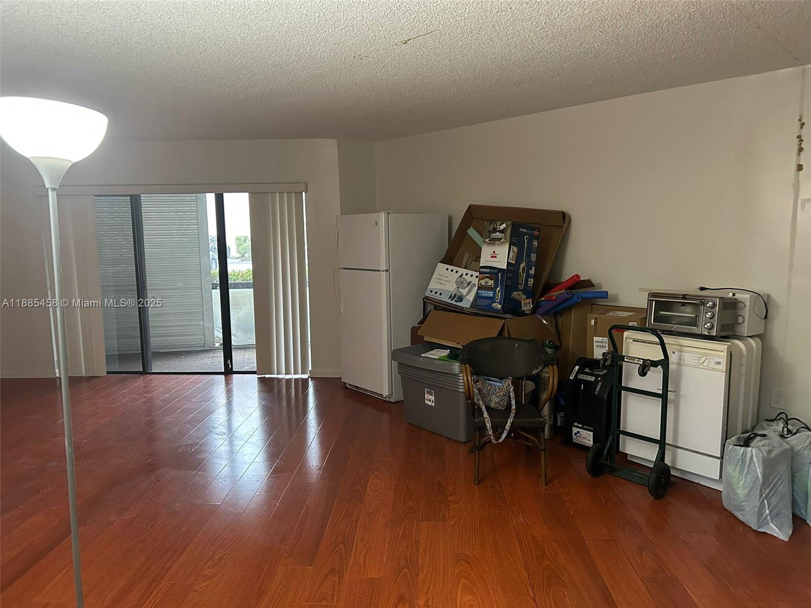 PLANTATION CLUB C CONDO - Residential