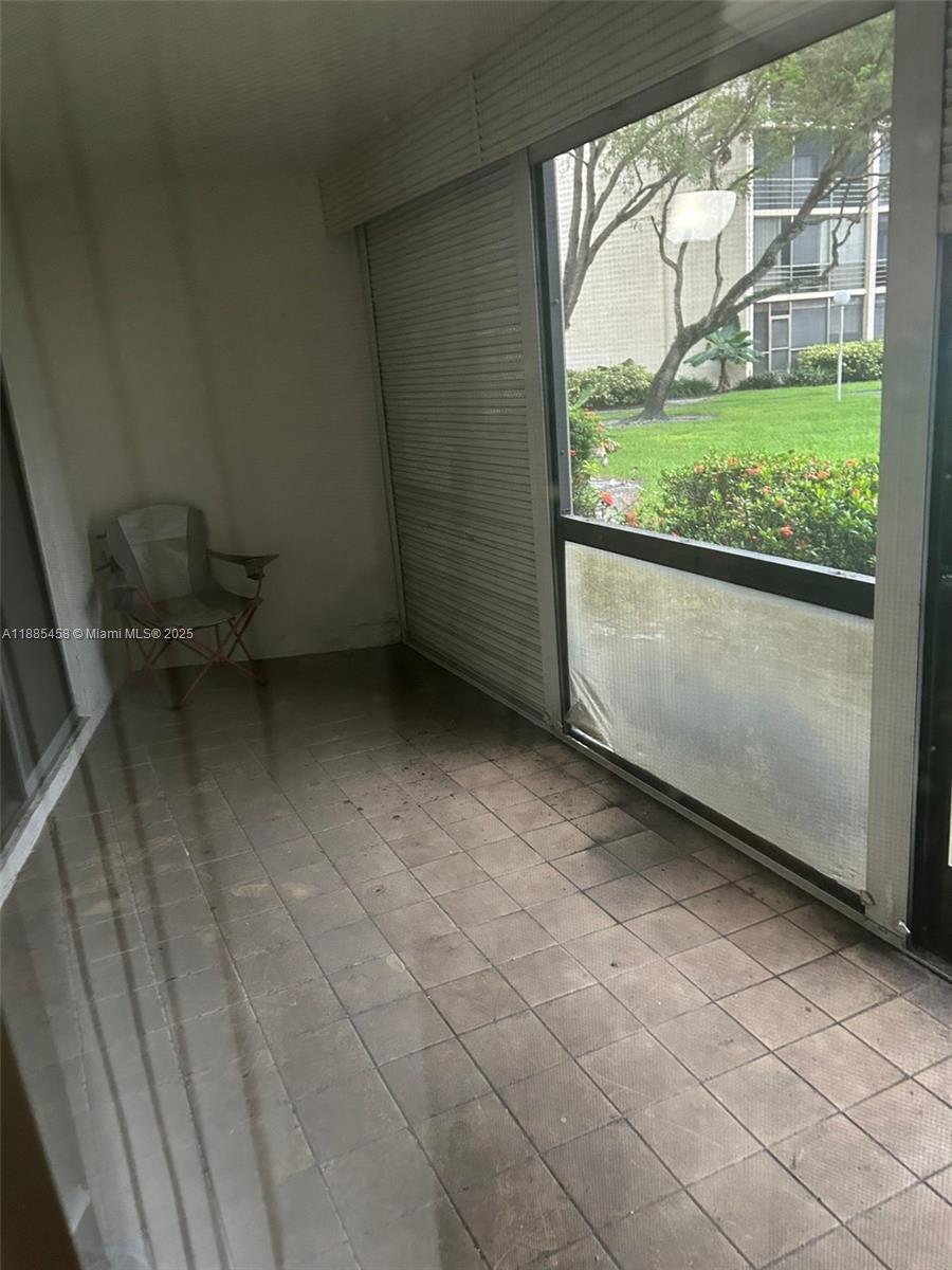 PLANTATION CLUB C CONDO - Residential