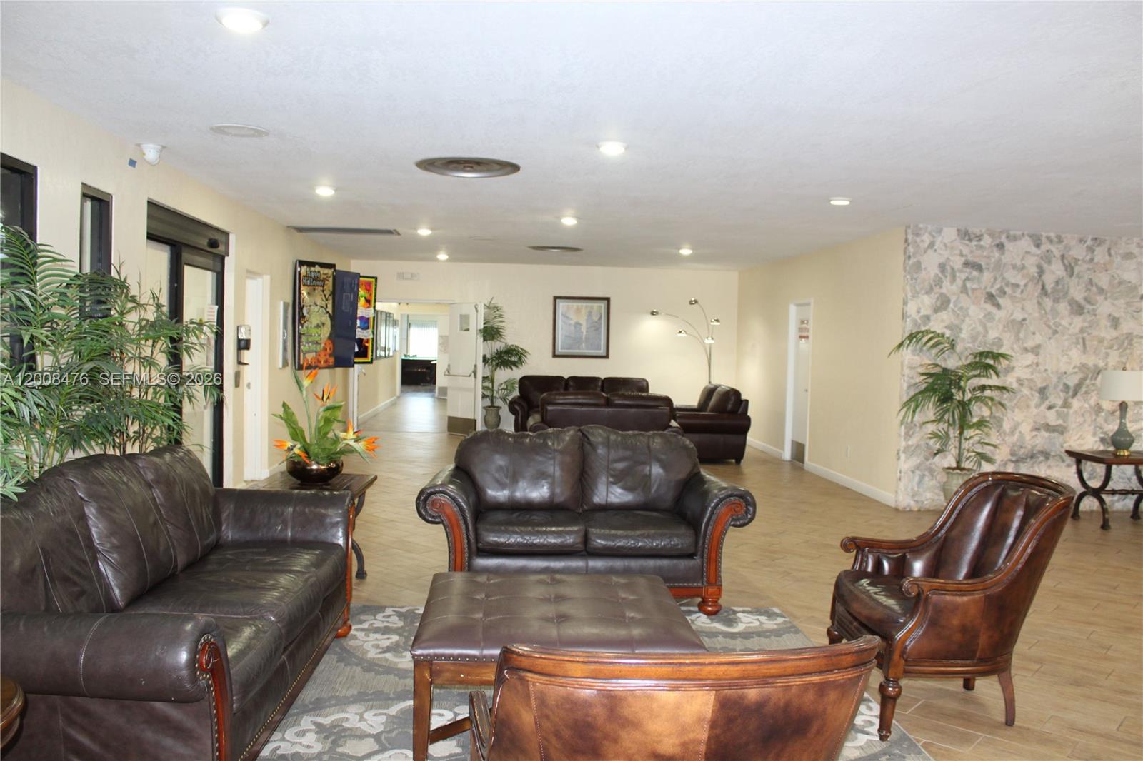 SUNRISE LAKES 133 CONDO - Residential