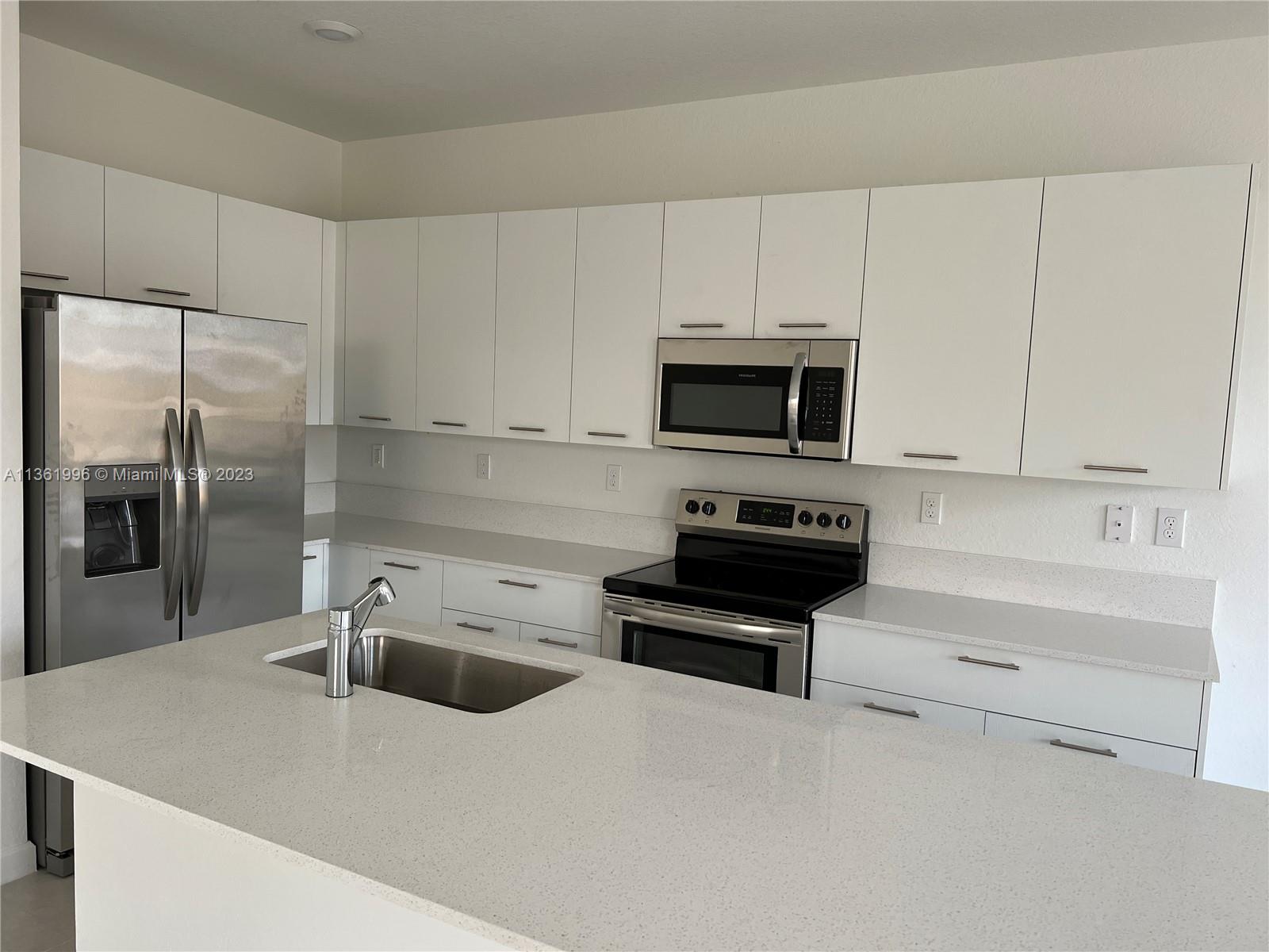 GOLF PARK SEC 1 - Residential Lease