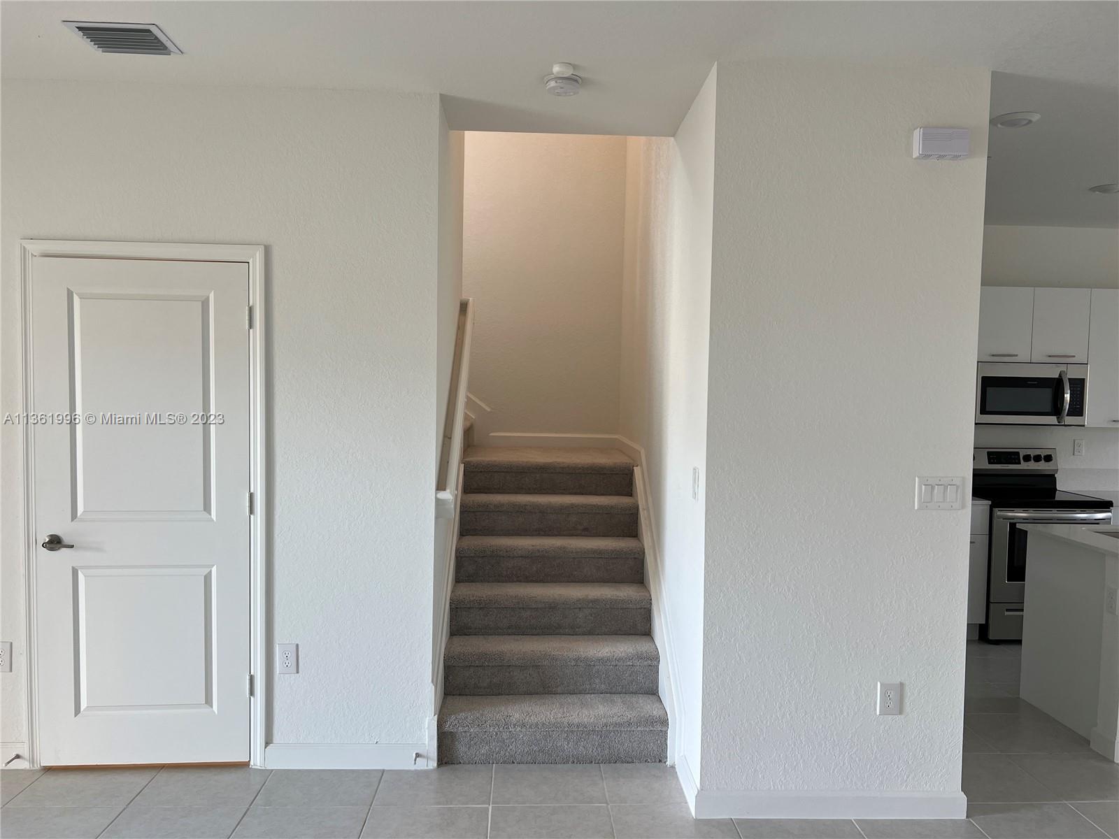 GOLF PARK SEC 1 - Residential Lease