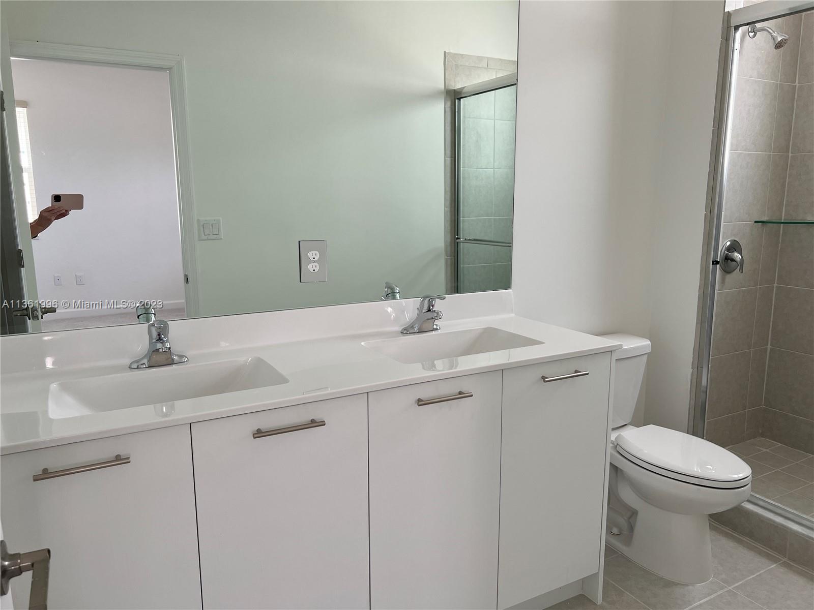 GOLF PARK SEC 1 - Residential Lease