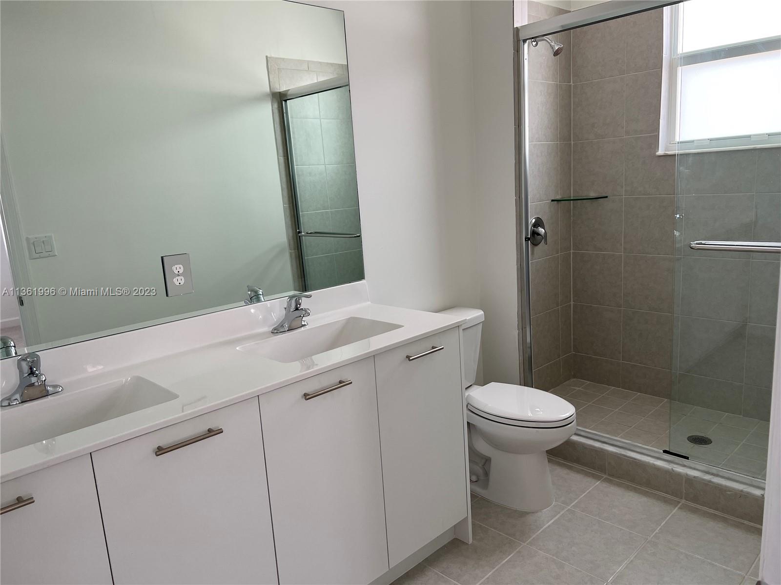 GOLF PARK SEC 1 - Residential Lease