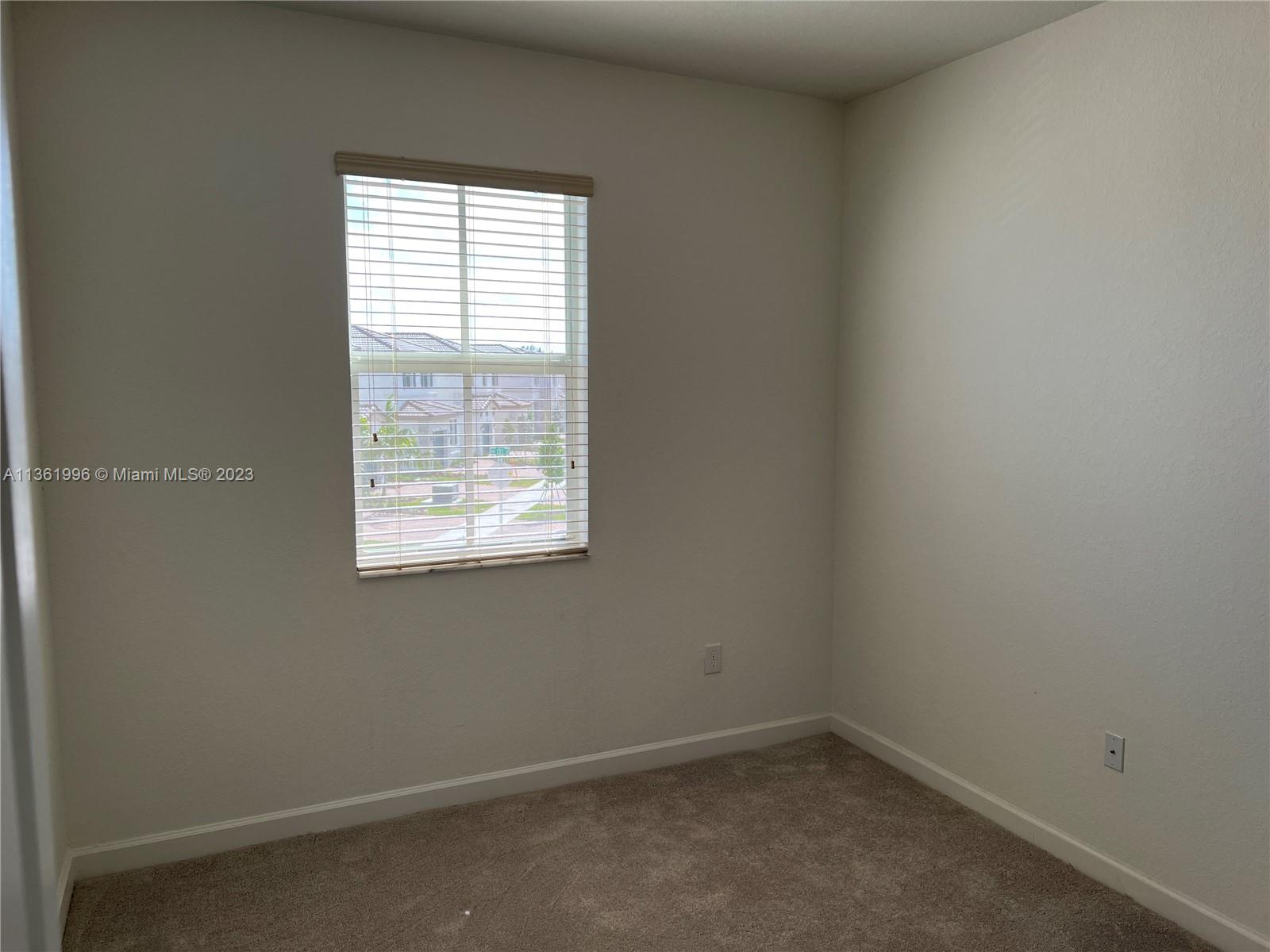 GOLF PARK SEC 1 - Residential Lease