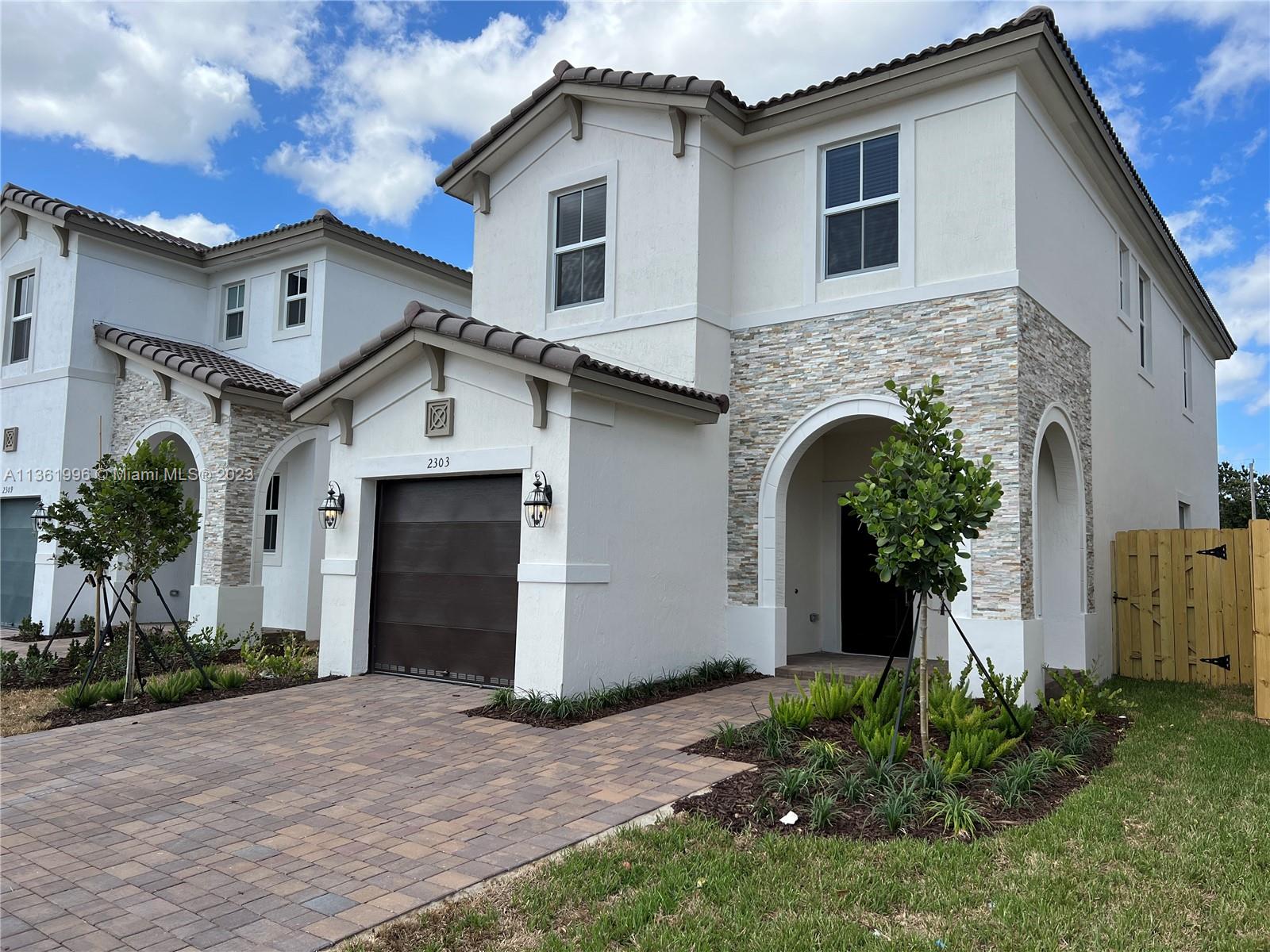 GOLF PARK SEC 1 - Residential Lease