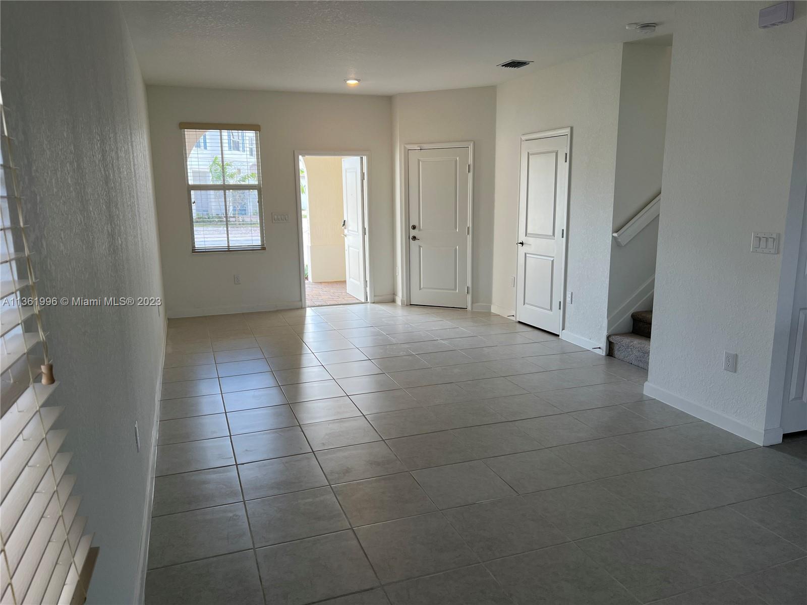 GOLF PARK SEC 1 - Residential Lease