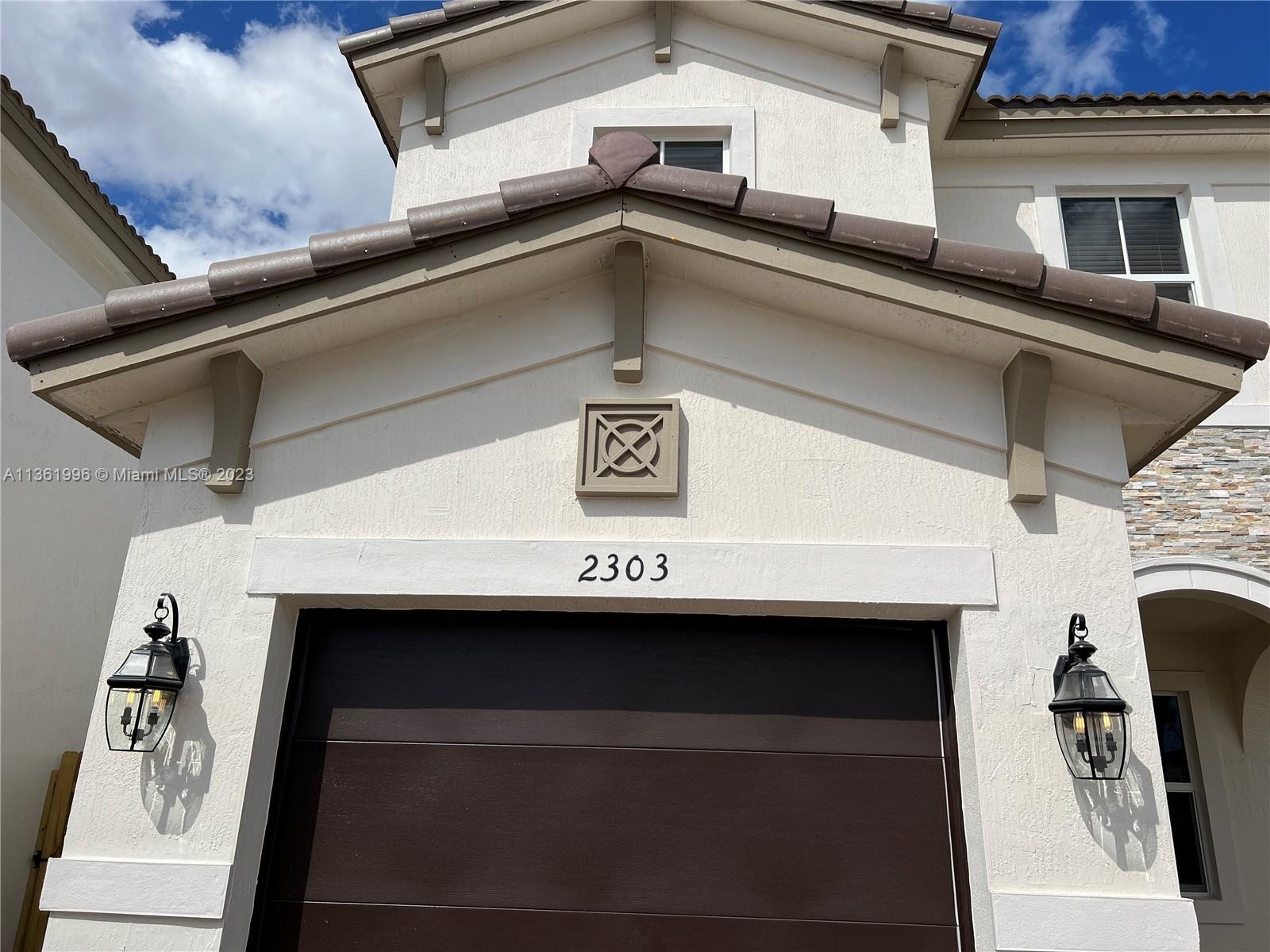 GOLF PARK SEC 1 - Residential Lease