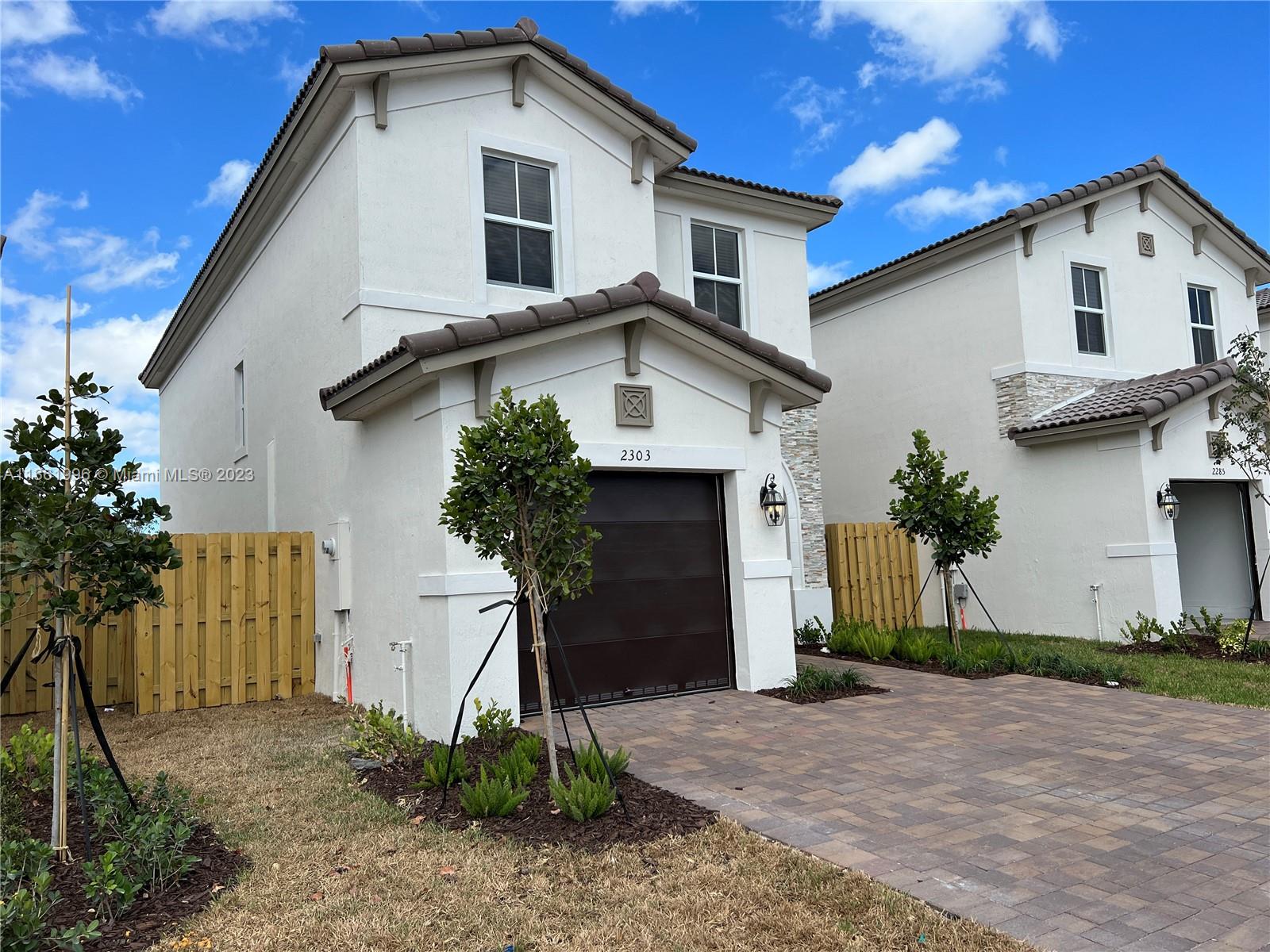 GOLF PARK SEC 1 - Residential Lease